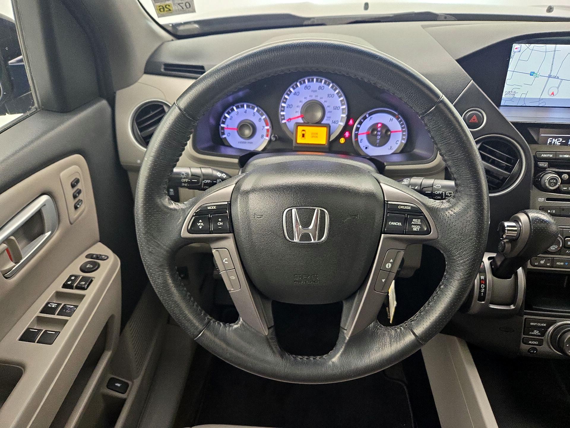 Thumbnail: 2013 Honda Pilot - 10