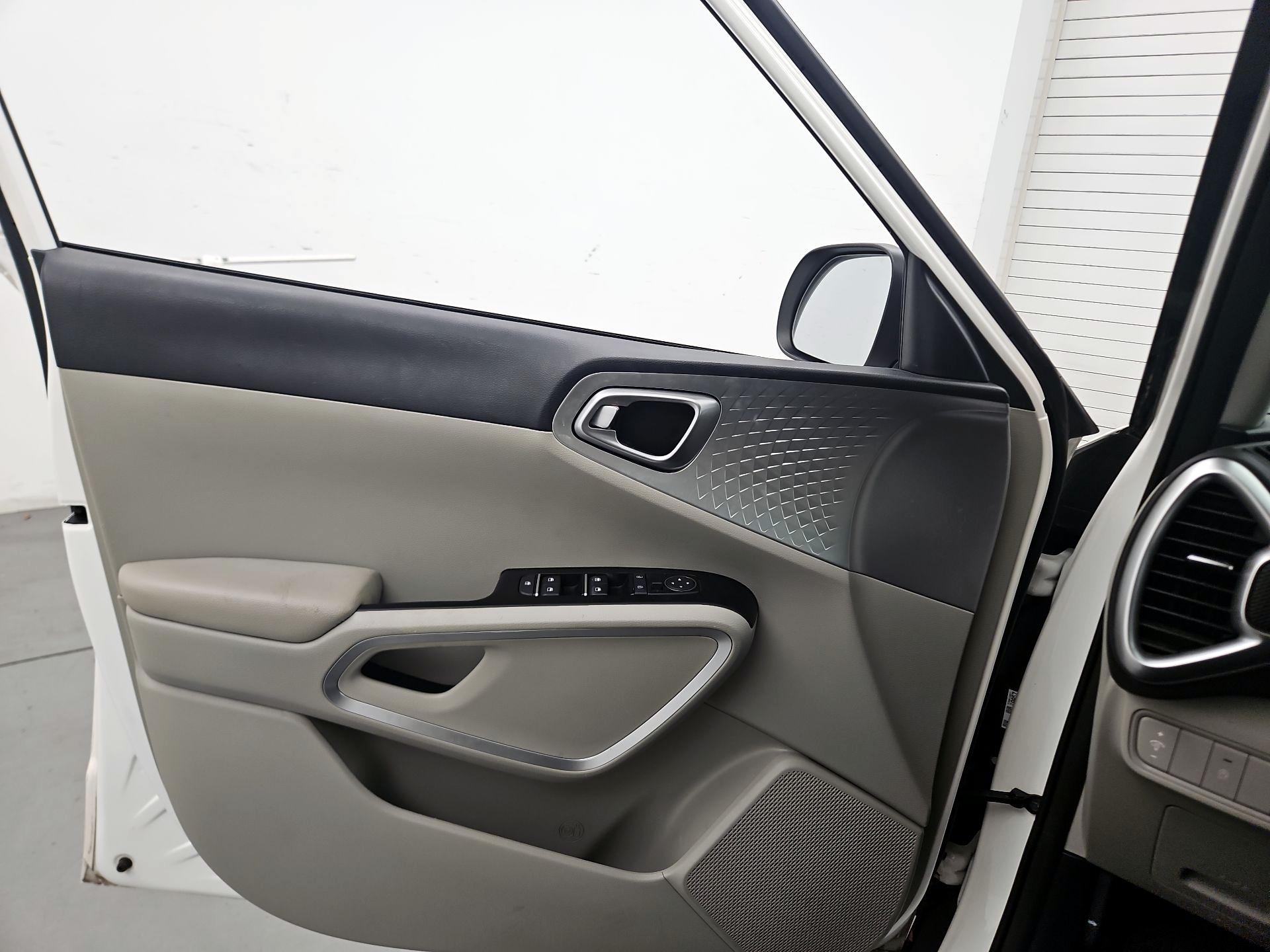 Thumbnail: 2022 Kia Soul - 12