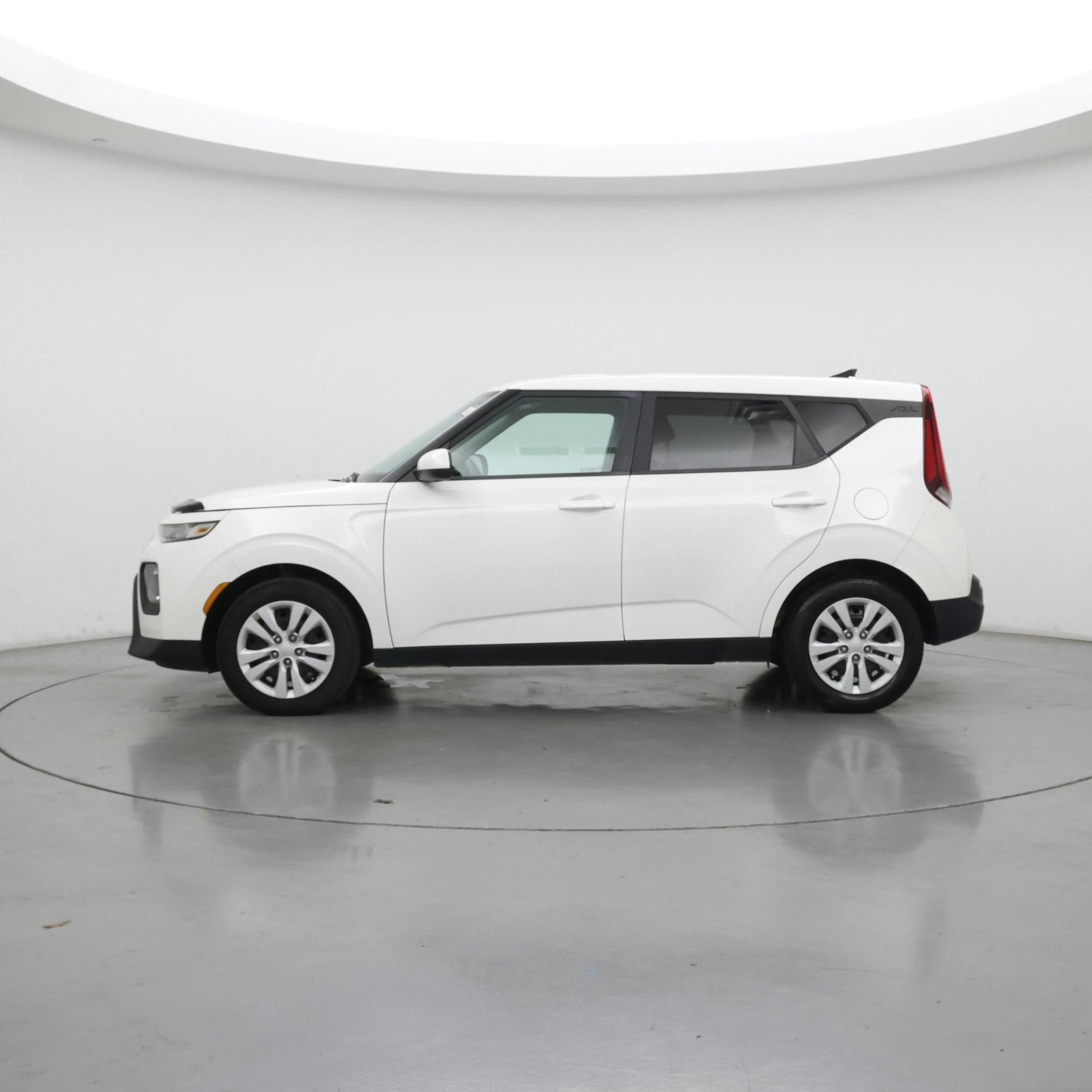 Thumbnail: 2022 Kia Soul - 3