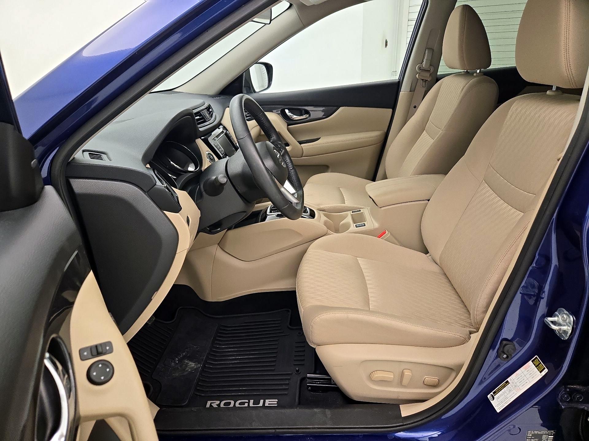 Thumbnail: 2018 Nissan Rogue - 11