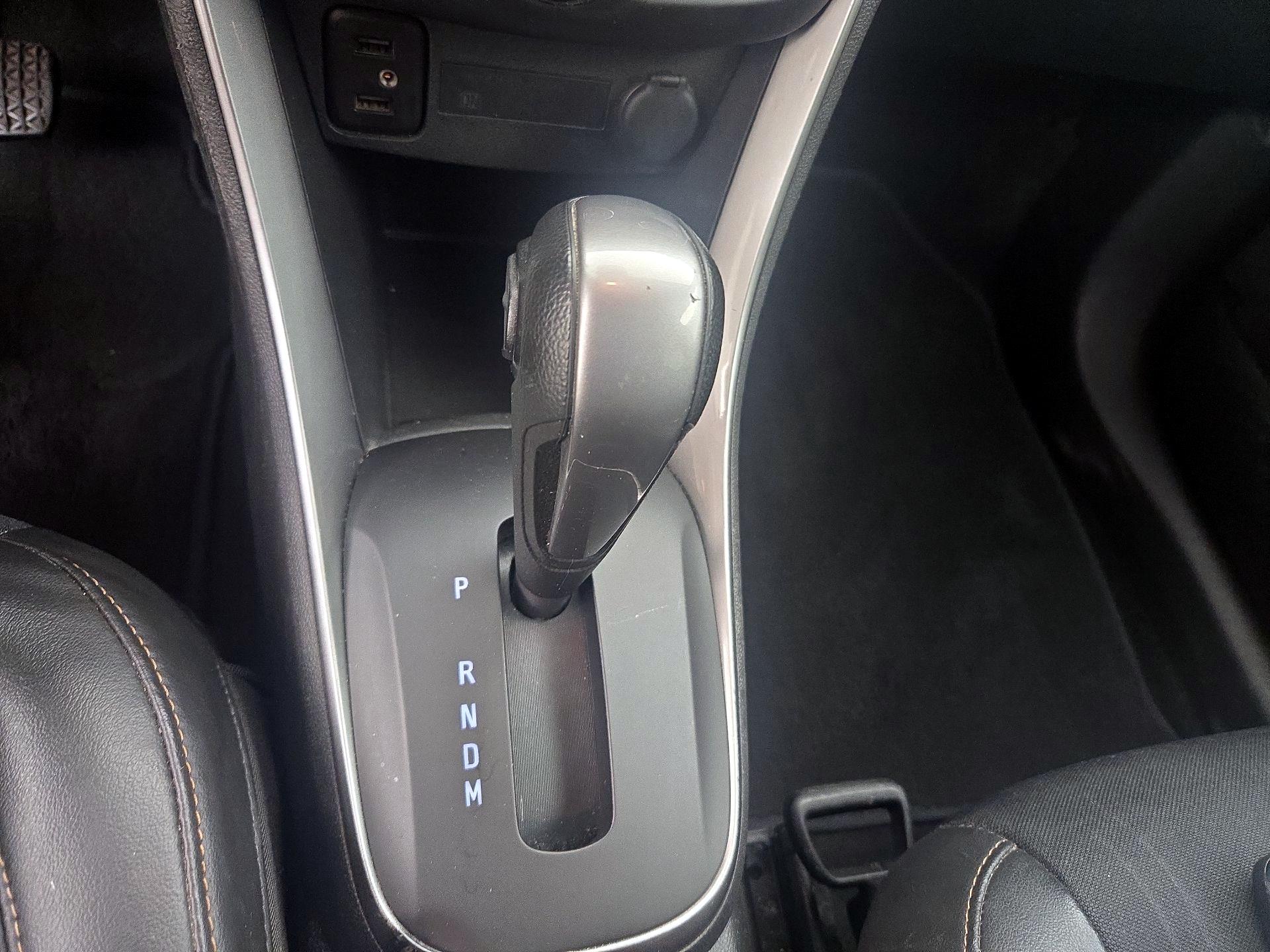 Thumbnail: 2021 Chevrolet Trax - 17