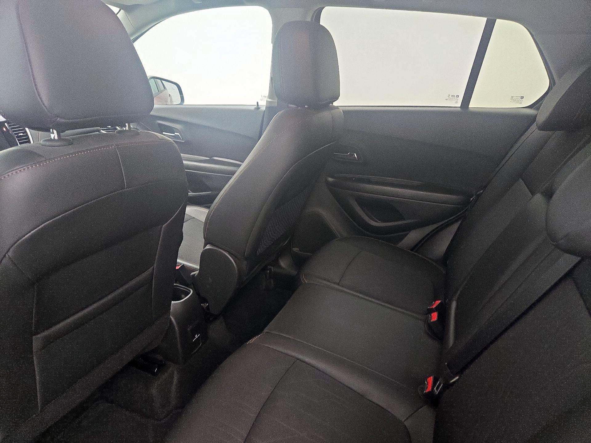 Thumbnail: 2021 Chevrolet Trax - 19