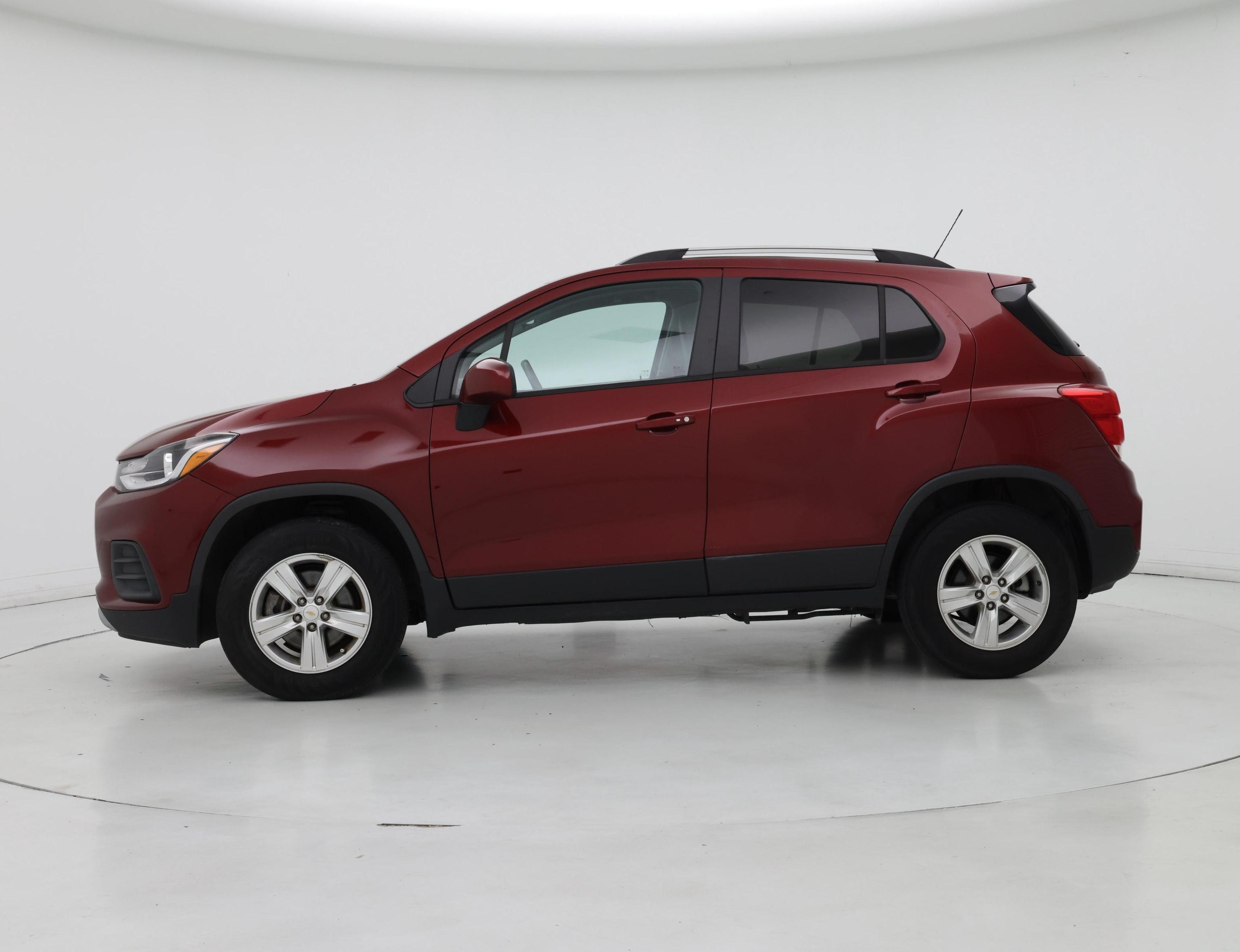 Thumbnail: 2021 Chevrolet Trax - 3