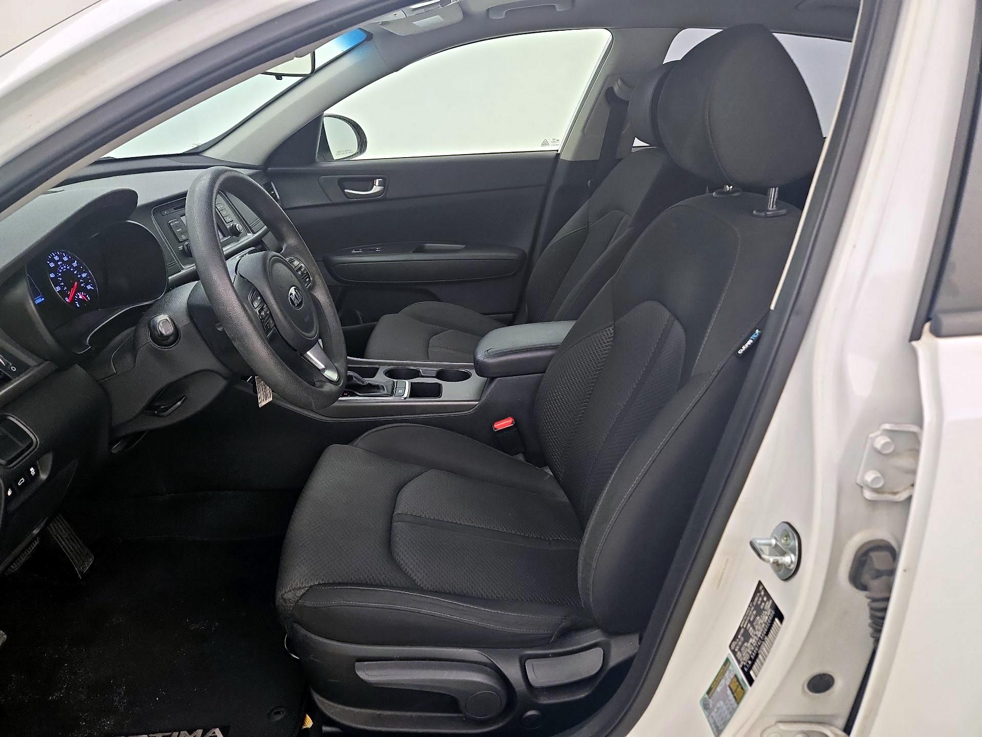 Thumbnail: 2016 Kia Optima - 11