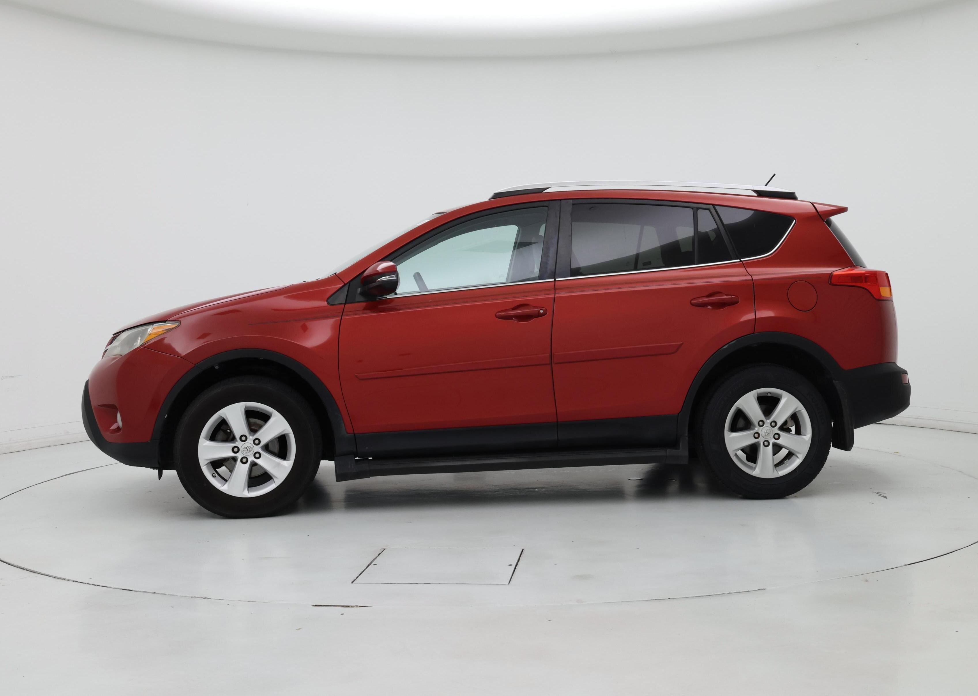 Thumbnail: 2014 Toyota RAV4 - 3