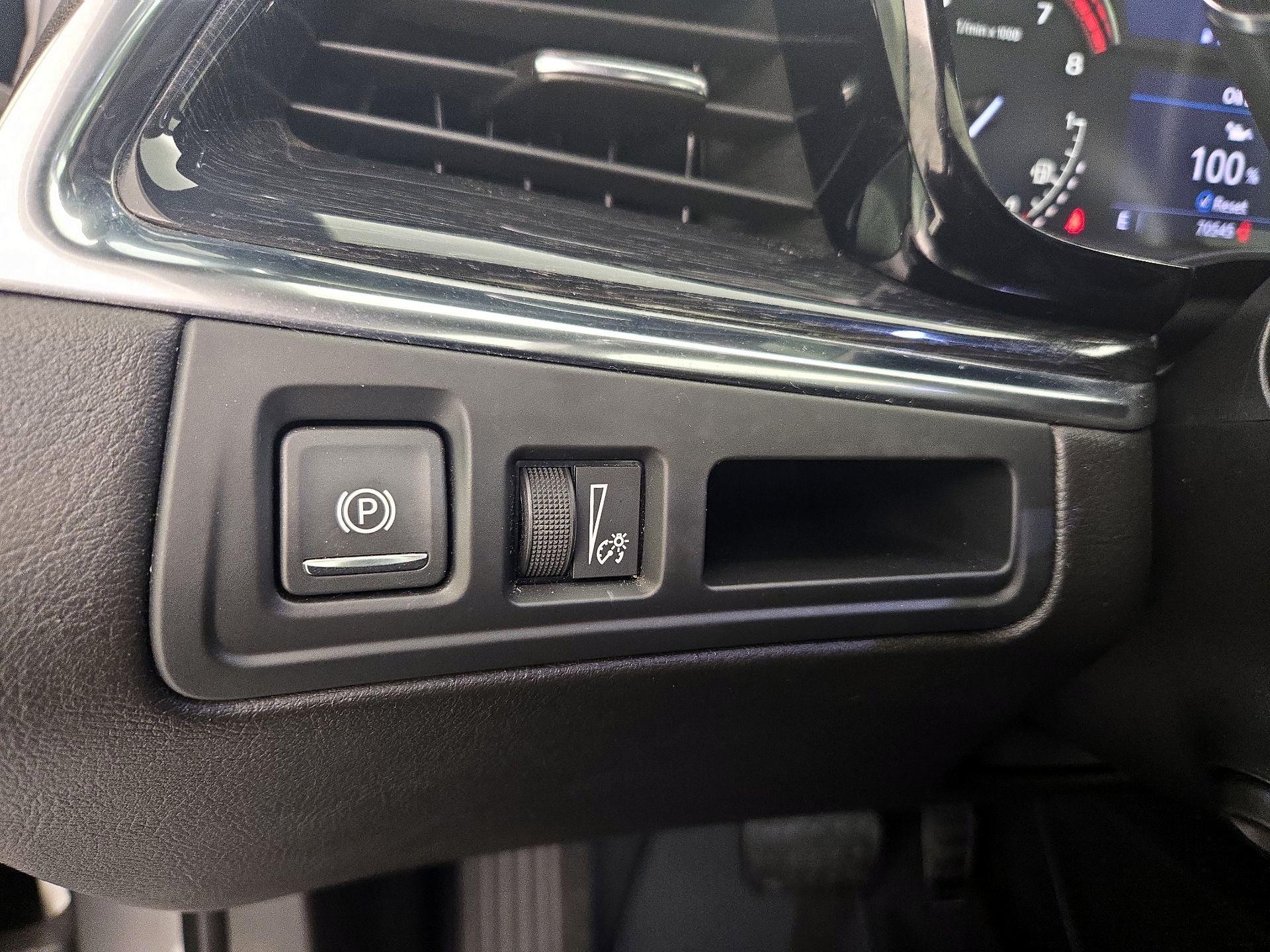 Thumbnail: 2020 Cadillac XT5 - 13