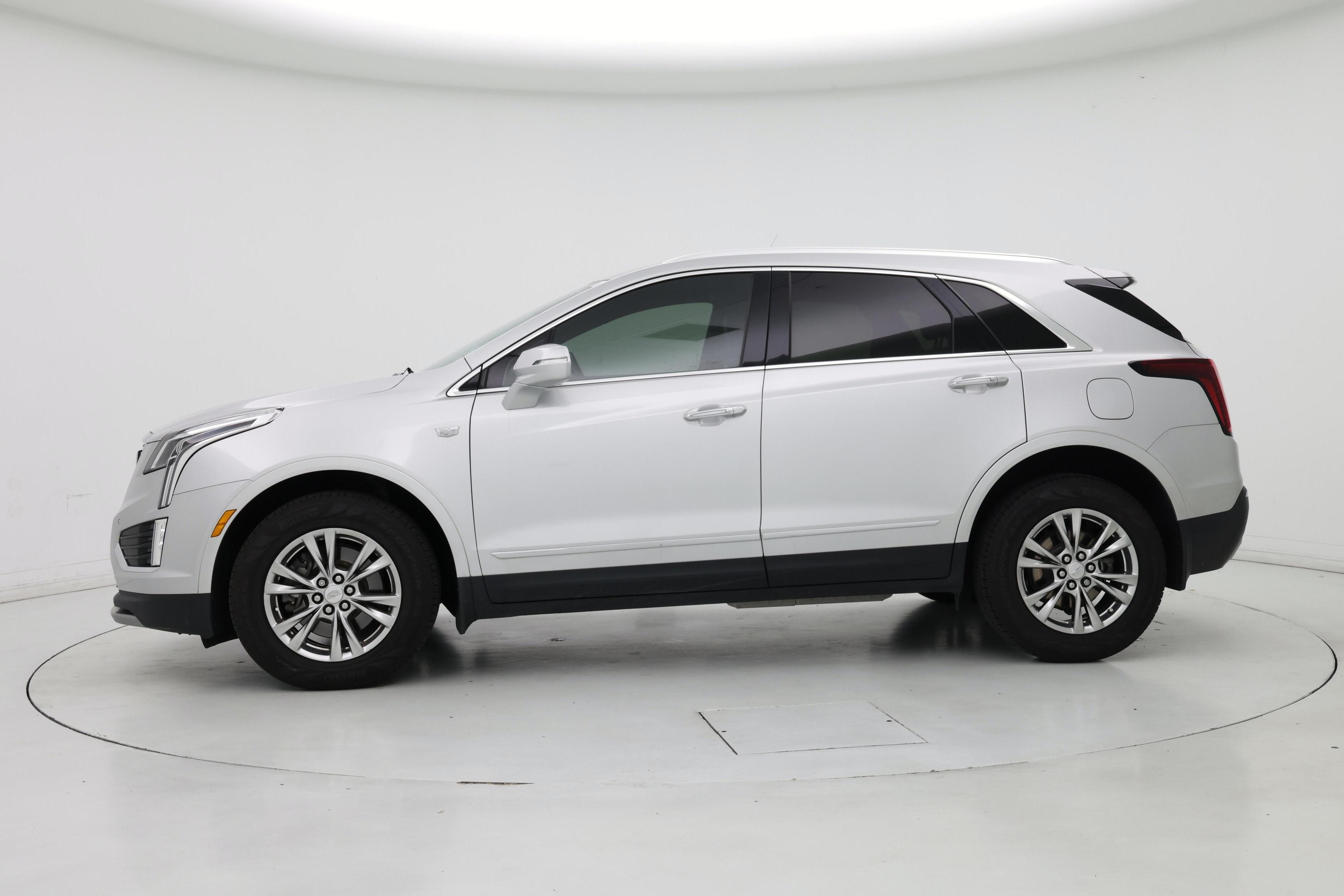 Thumbnail: 2020 Cadillac XT5 - 3