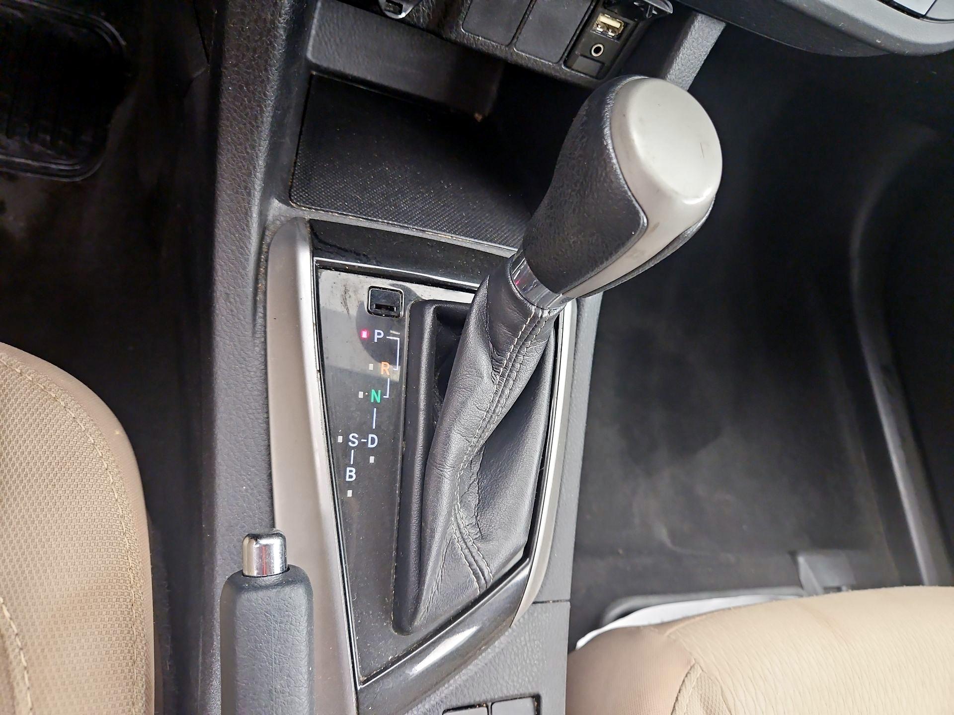 Thumbnail: 2016 Toyota Corolla - 17