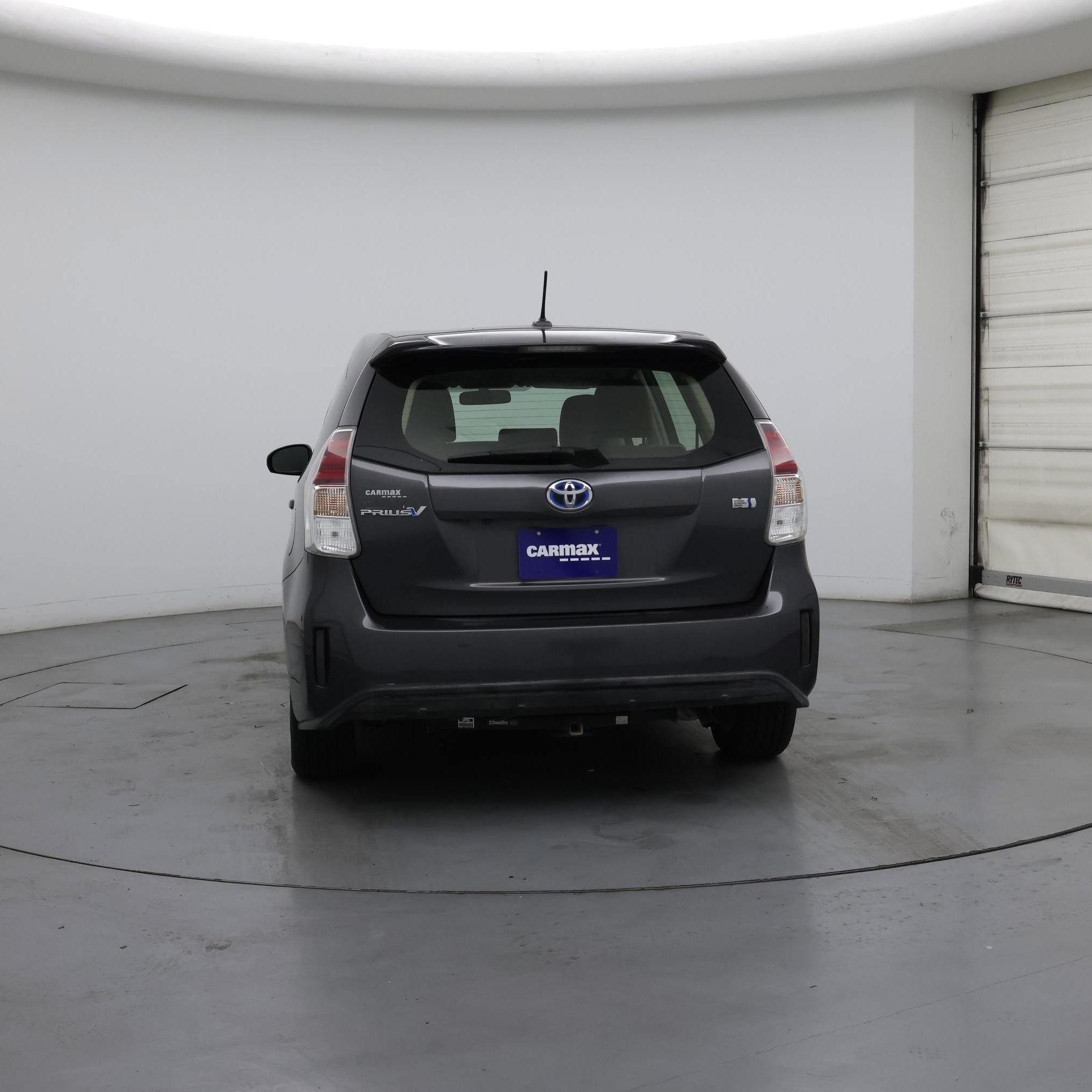Thumbnail: 2016 Toyota Prius v - 6