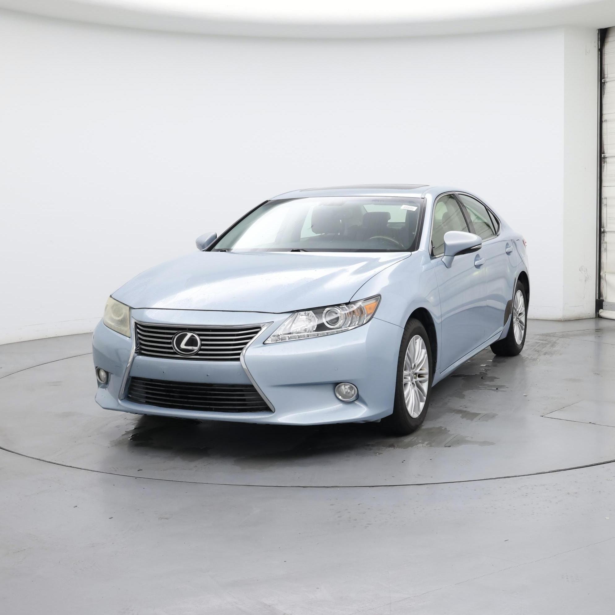 Thumbnail: 2013 Lexus ES - 4