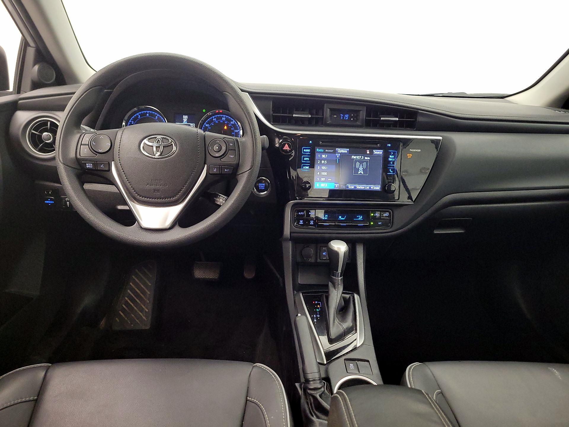 Thumbnail: 2017 Toyota Corolla - 9