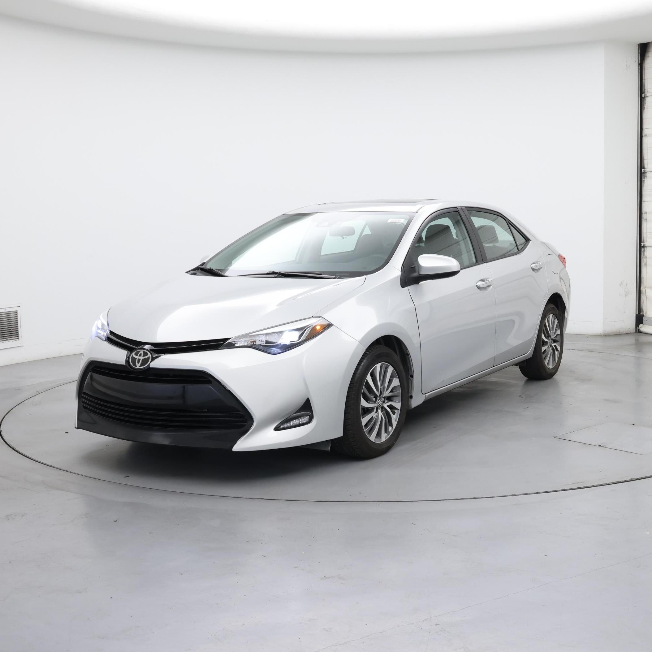 Thumbnail: 2017 Toyota Corolla - 4