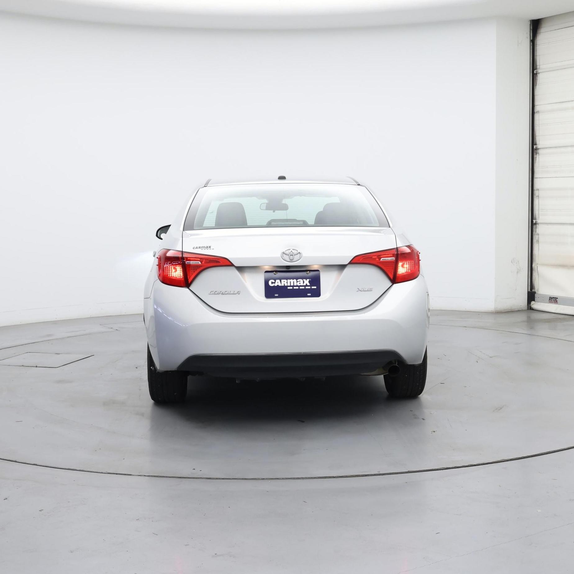 Thumbnail: 2017 Toyota Corolla - 6