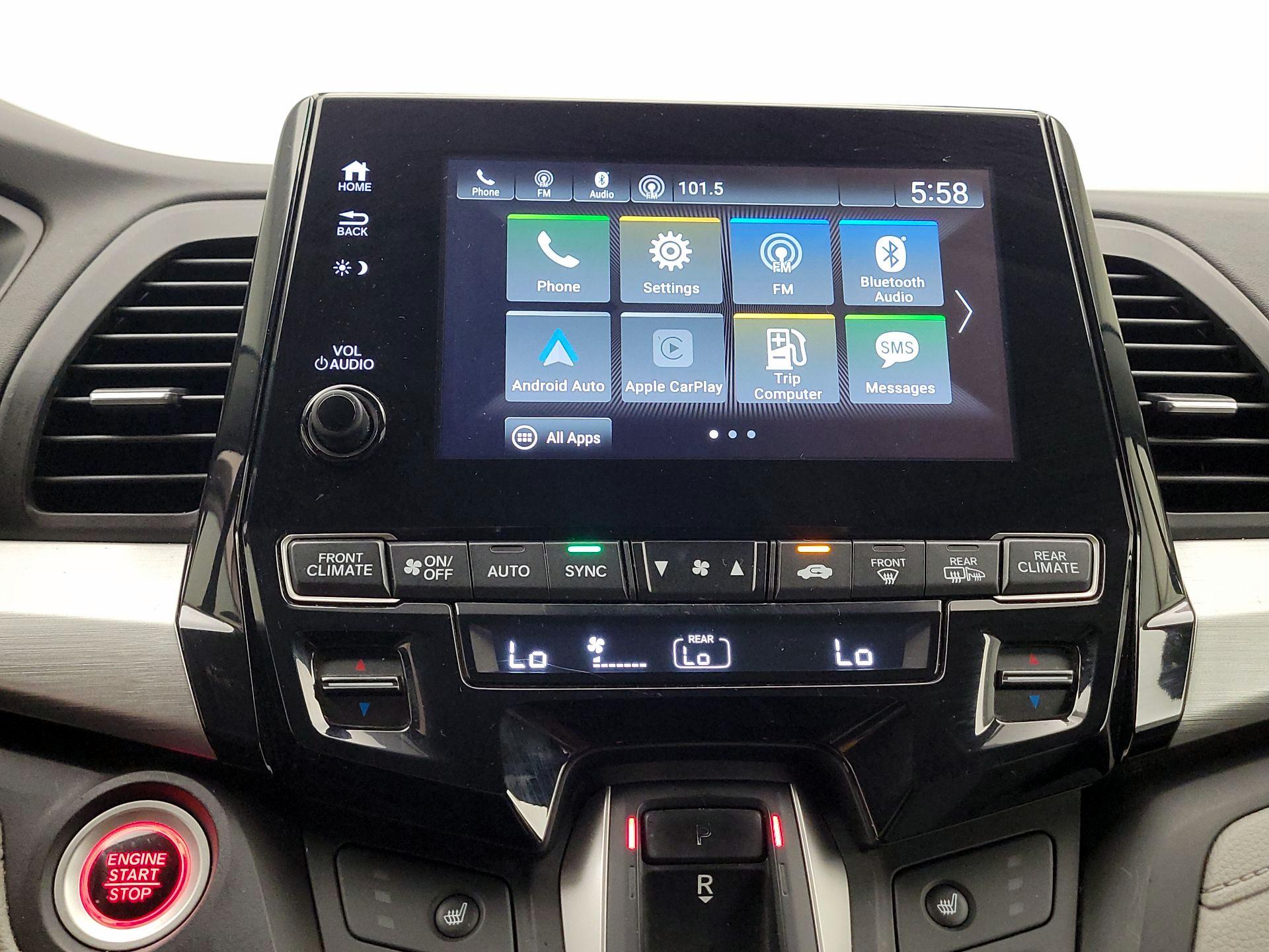 Thumbnail: 2018 Honda Odyssey - 16