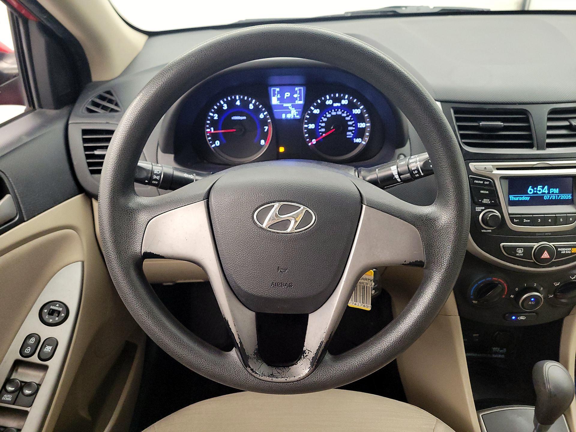Thumbnail: 2015 Hyundai Accent - 10