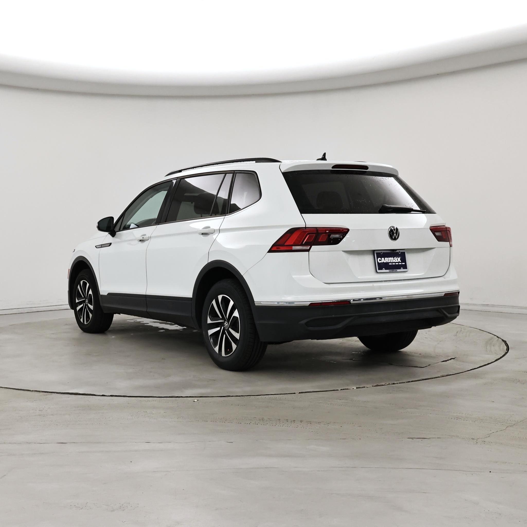 Thumbnail: 2022 Volkswagen Tiguan - 2