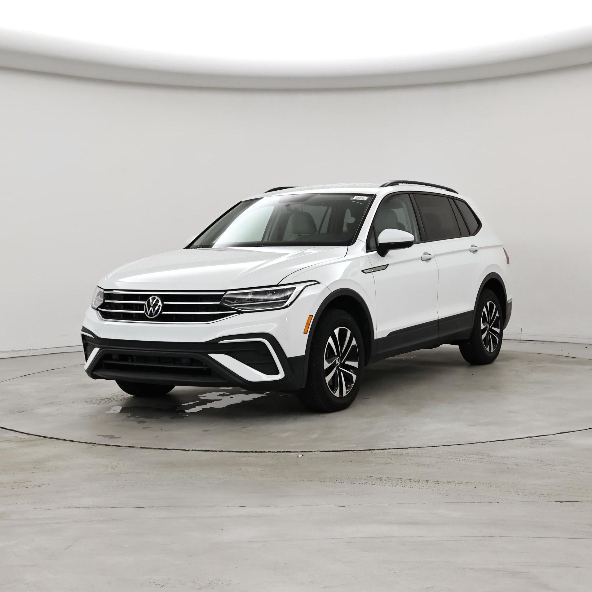 Thumbnail: 2022 Volkswagen Tiguan - 4