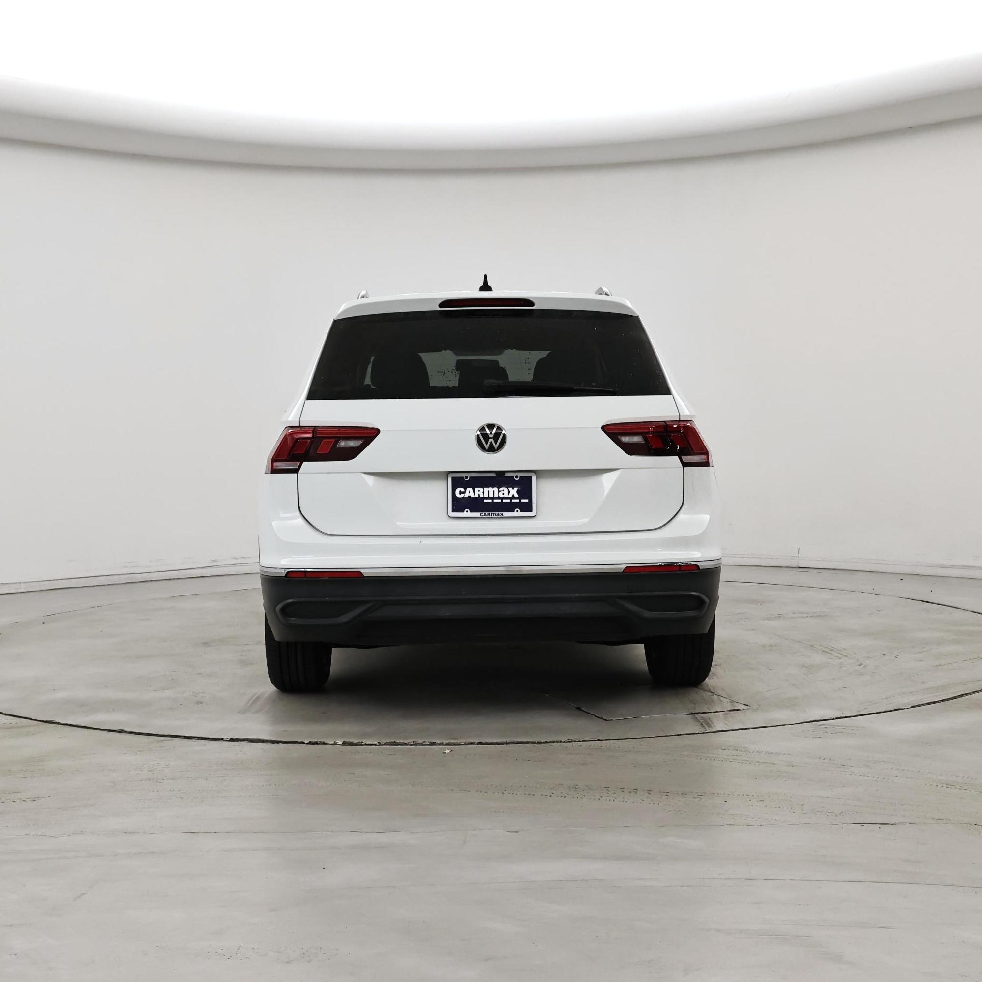 Thumbnail: 2022 Volkswagen Tiguan - 6