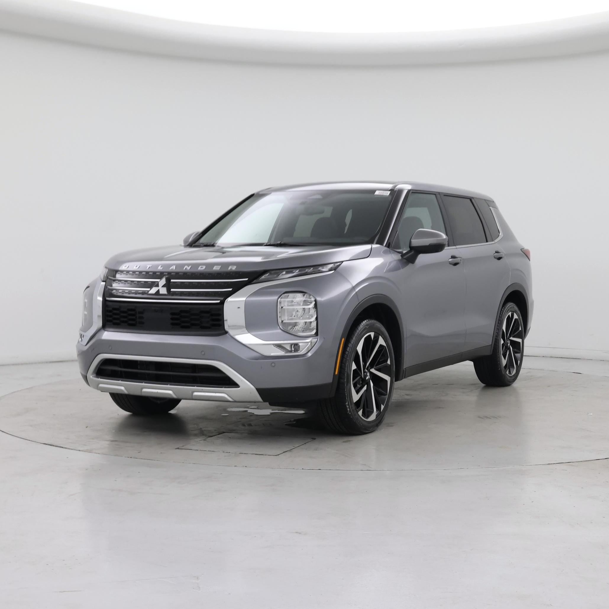 Thumbnail: 2024 Mitsubishi Outlander - 4
