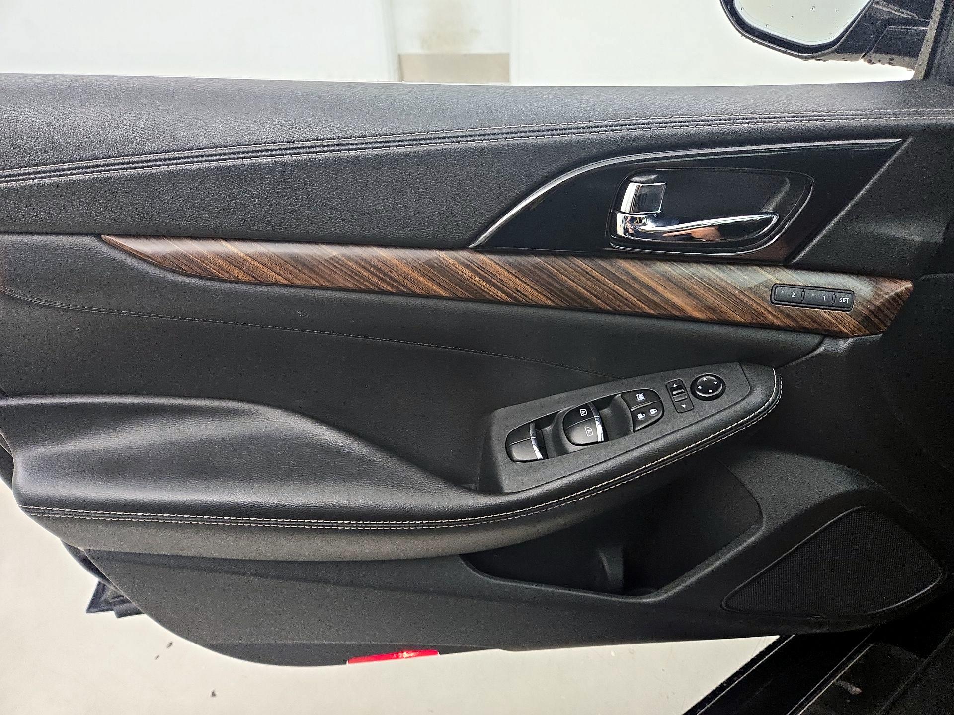 Thumbnail: 2016 Nissan Maxima - 12