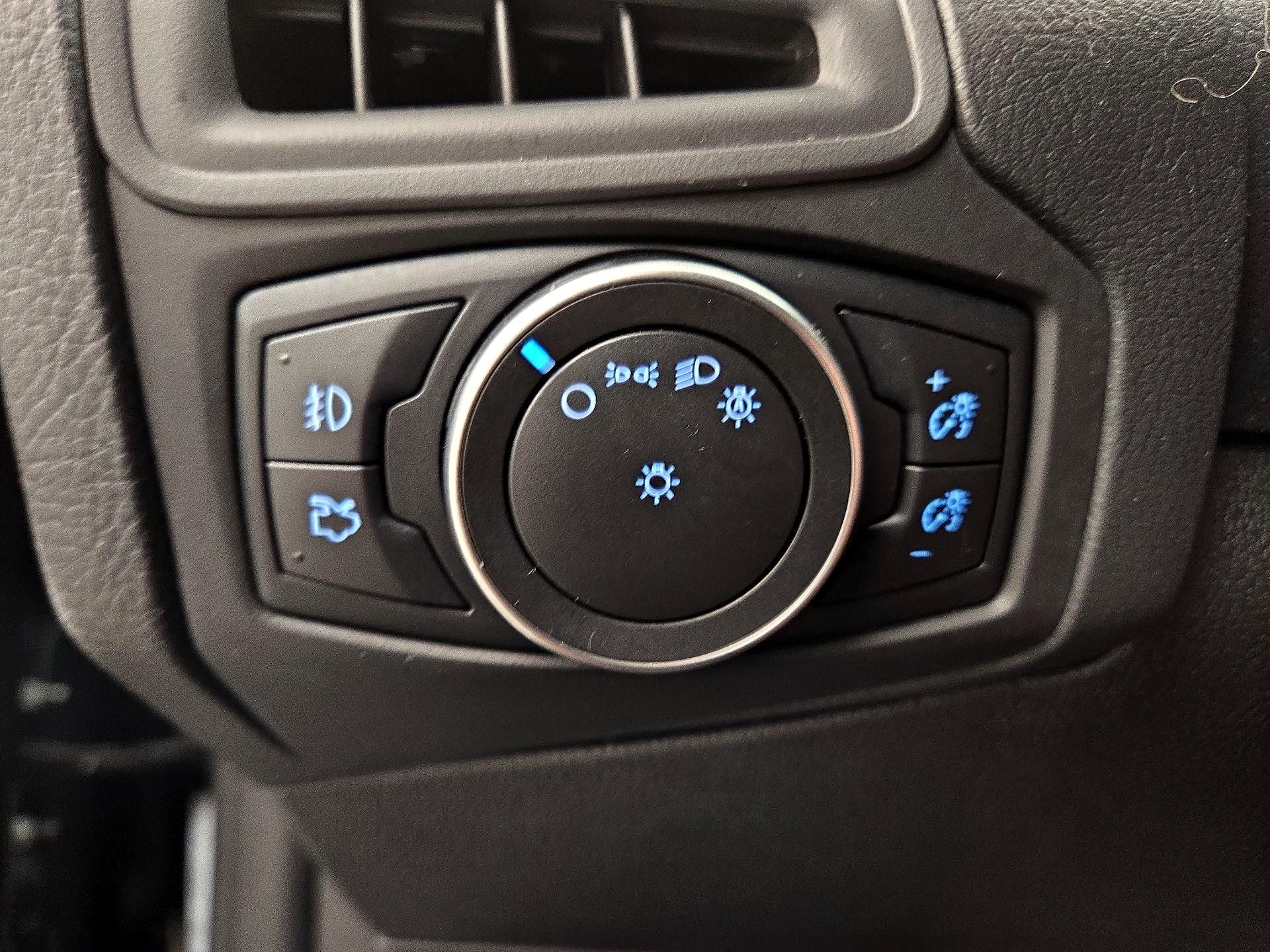 Thumbnail: 2018 Ford Focus - 13