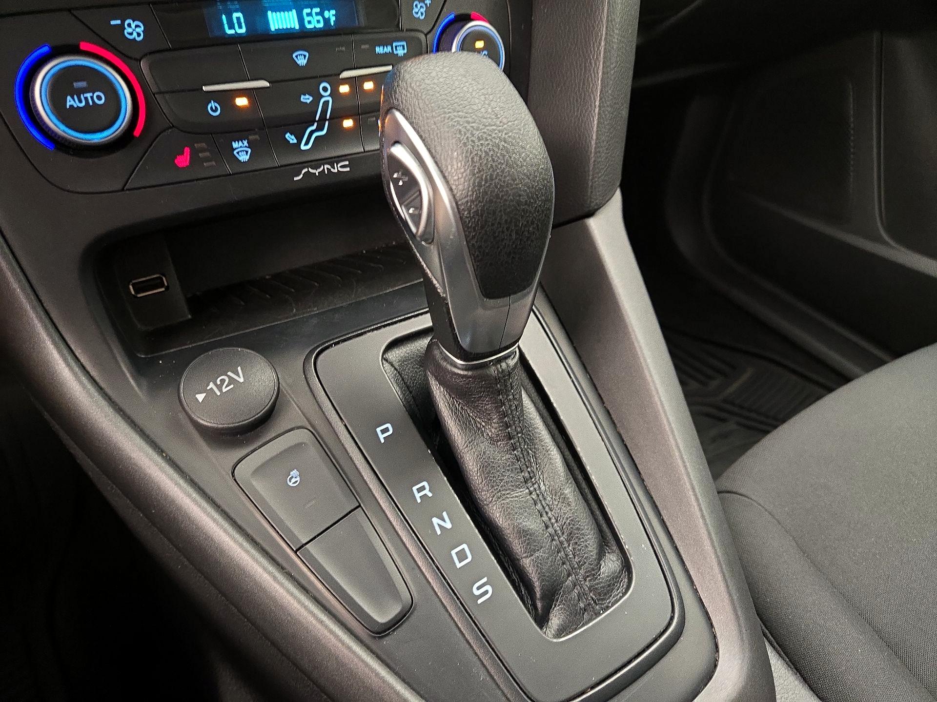 Thumbnail: 2018 Ford Focus - 17