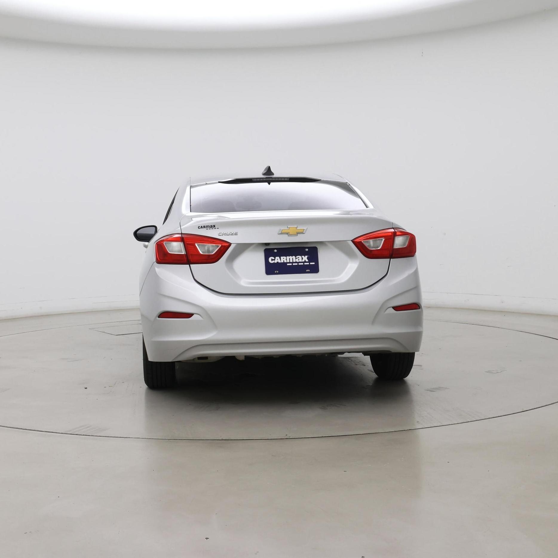 Thumbnail: 2017 Chevrolet Cruze - 6