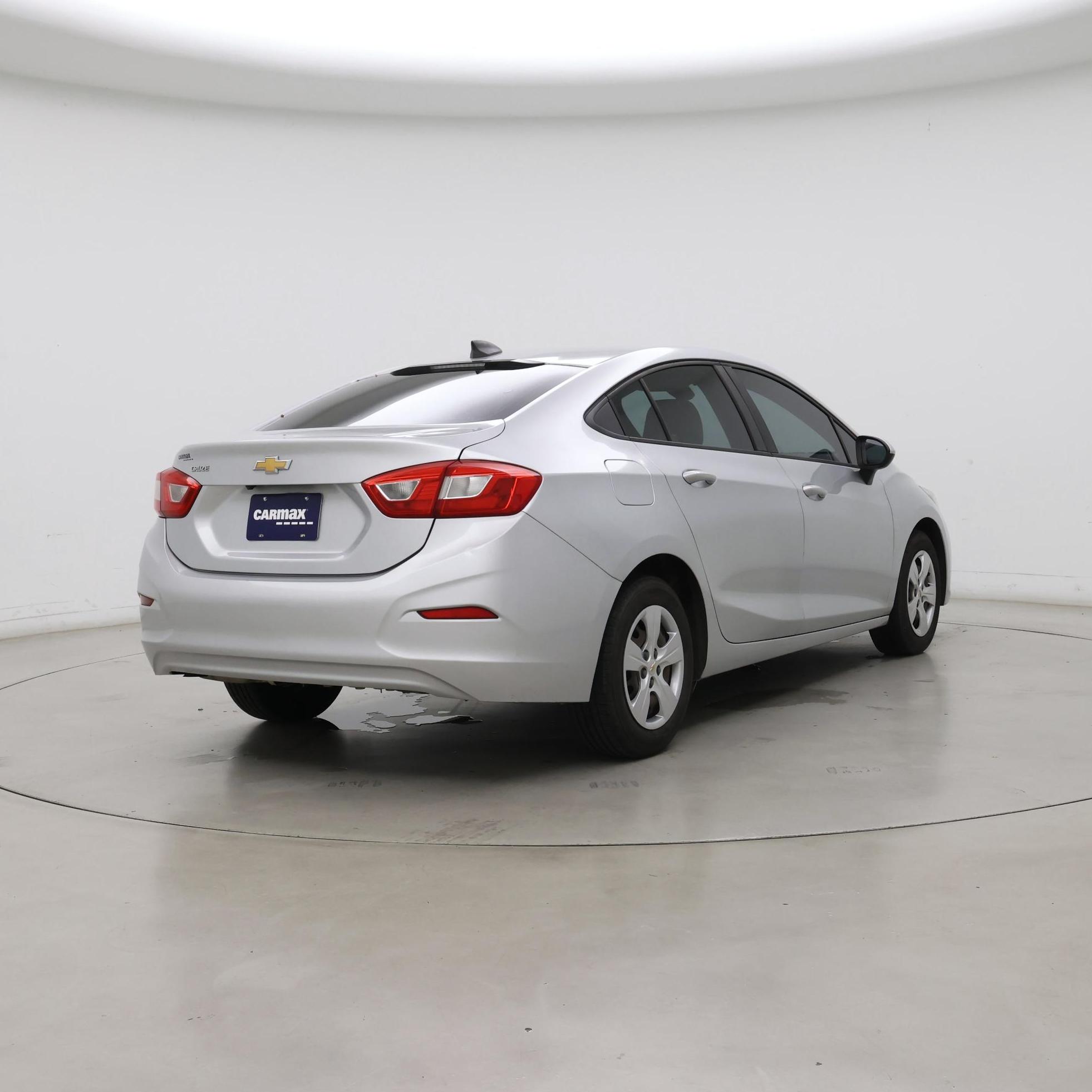 Thumbnail: 2017 Chevrolet Cruze - 8