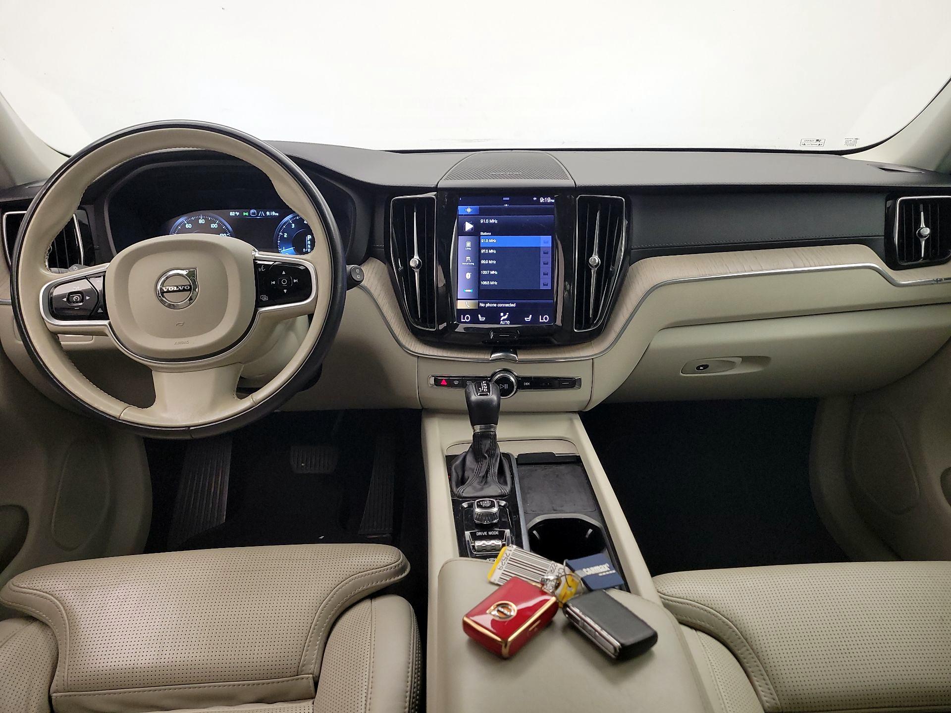 Thumbnail: 2021 Volvo XC60 - 9
