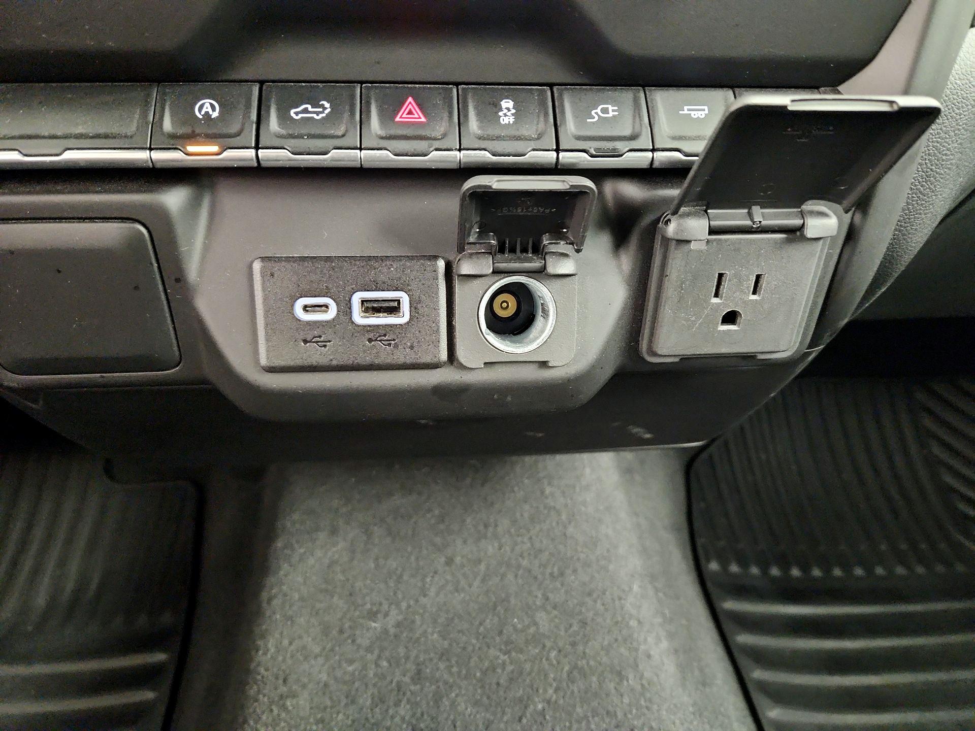 Thumbnail: 2022 Chevrolet Silverado 1500 - 18