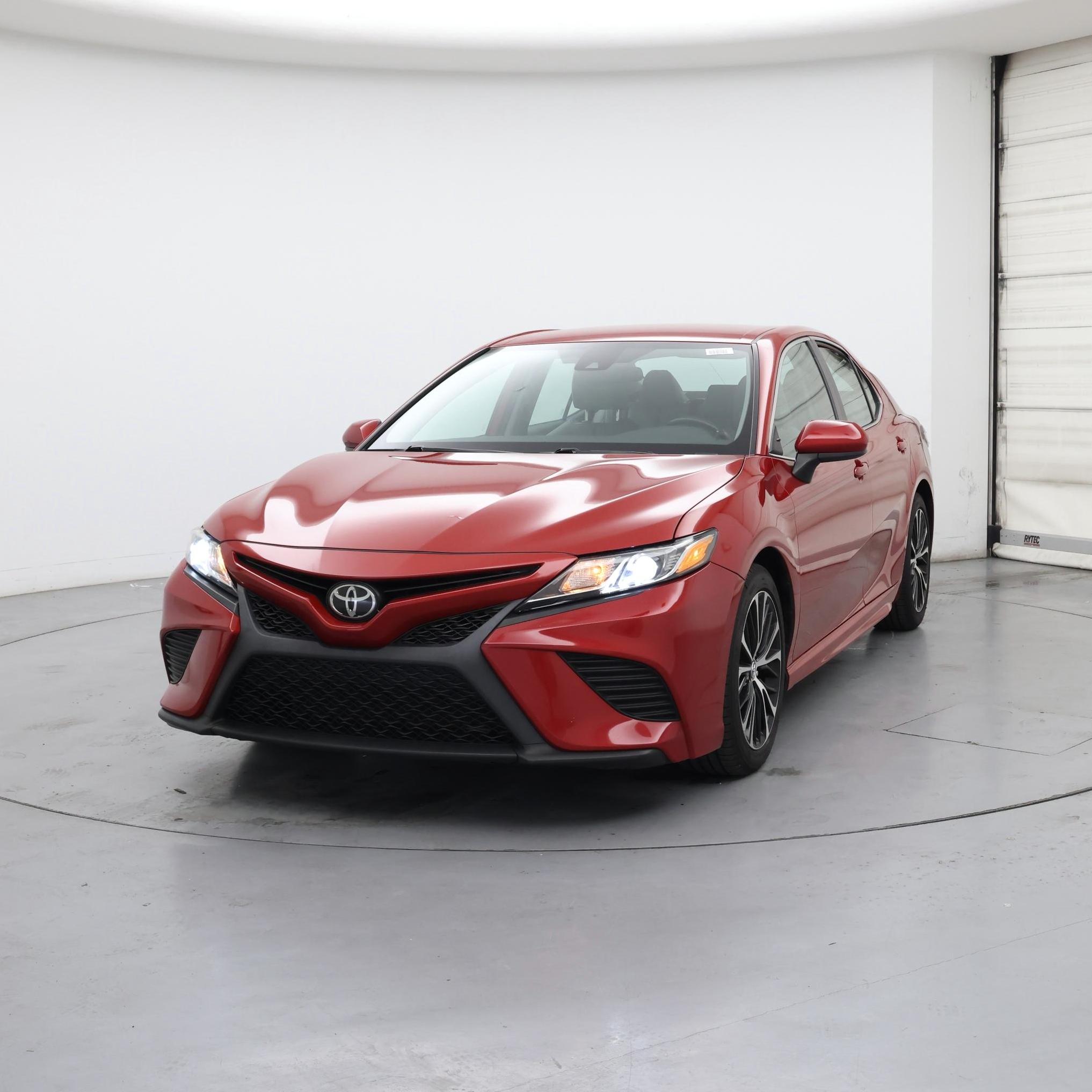 Thumbnail: 2019 Toyota Camry - 4