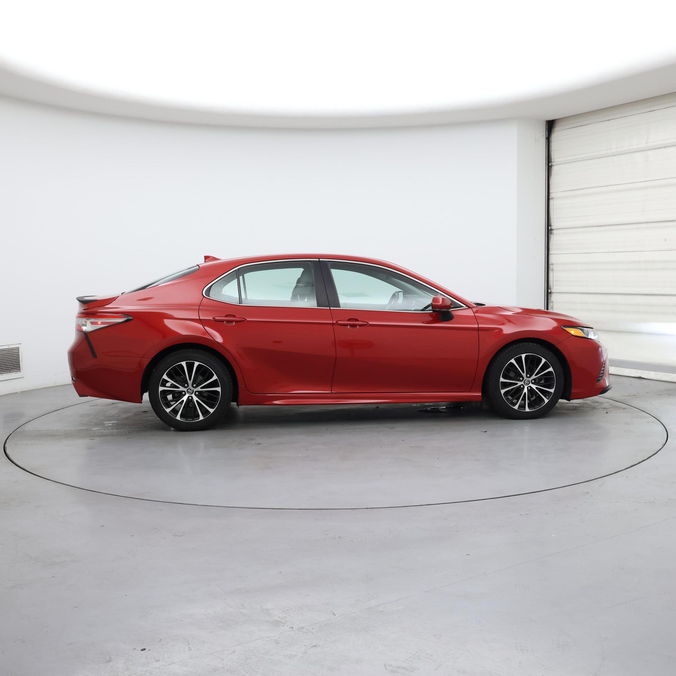 Thumbnail: 2019 Toyota Camry - 7