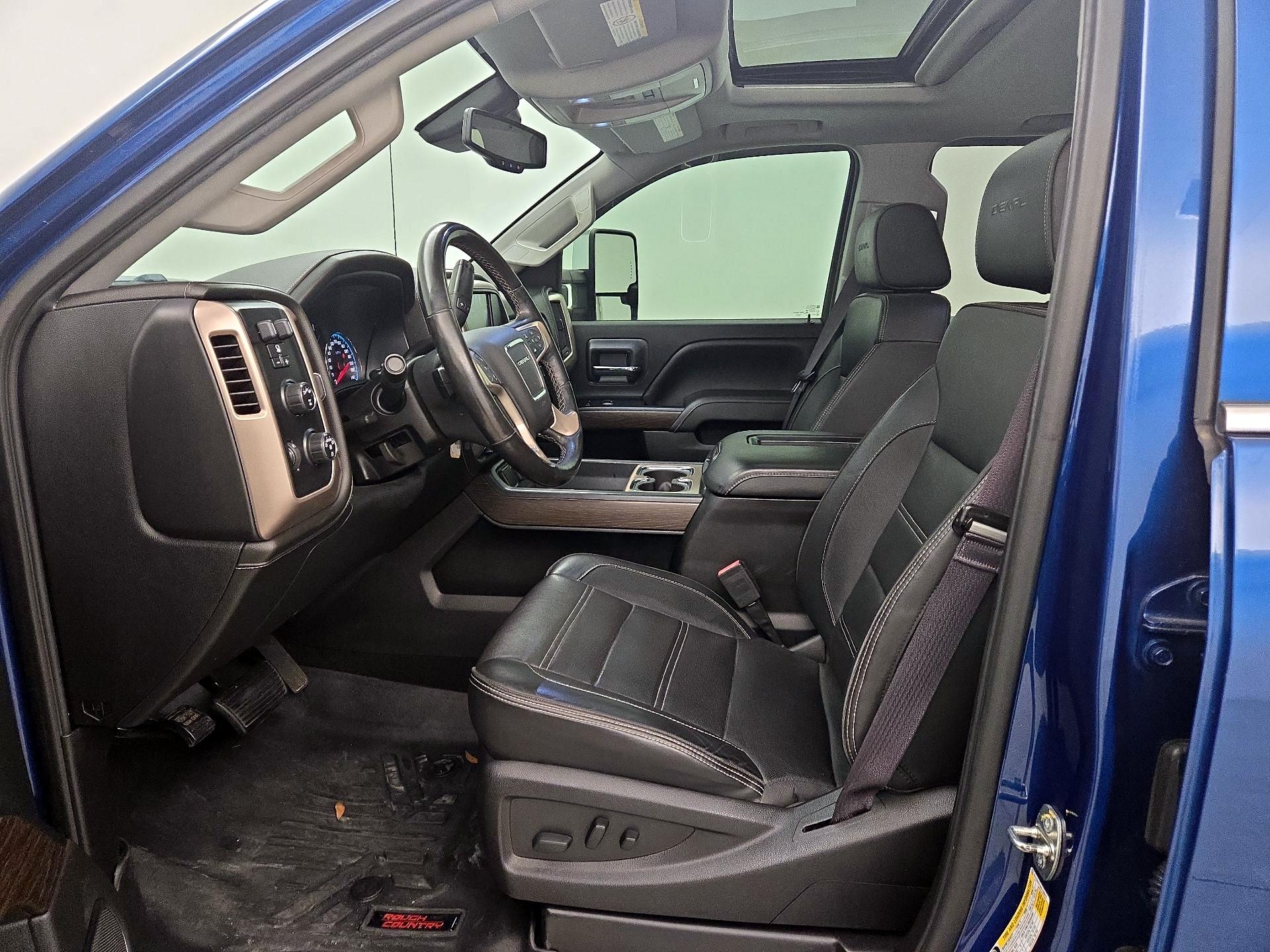 Thumbnail: 2017 GMC Sierra 2500 - 11