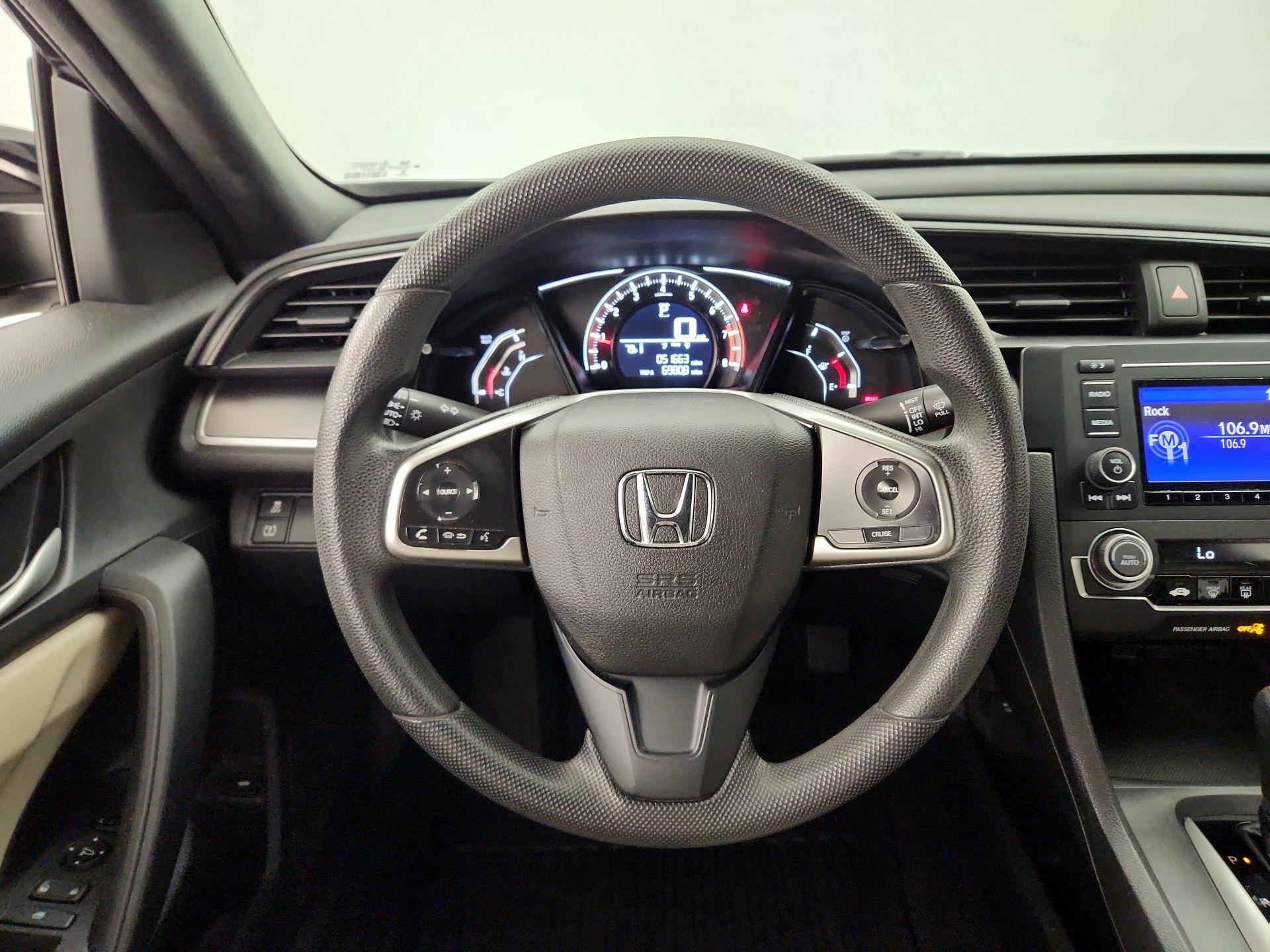 Thumbnail: 2017 Honda Civic - 10