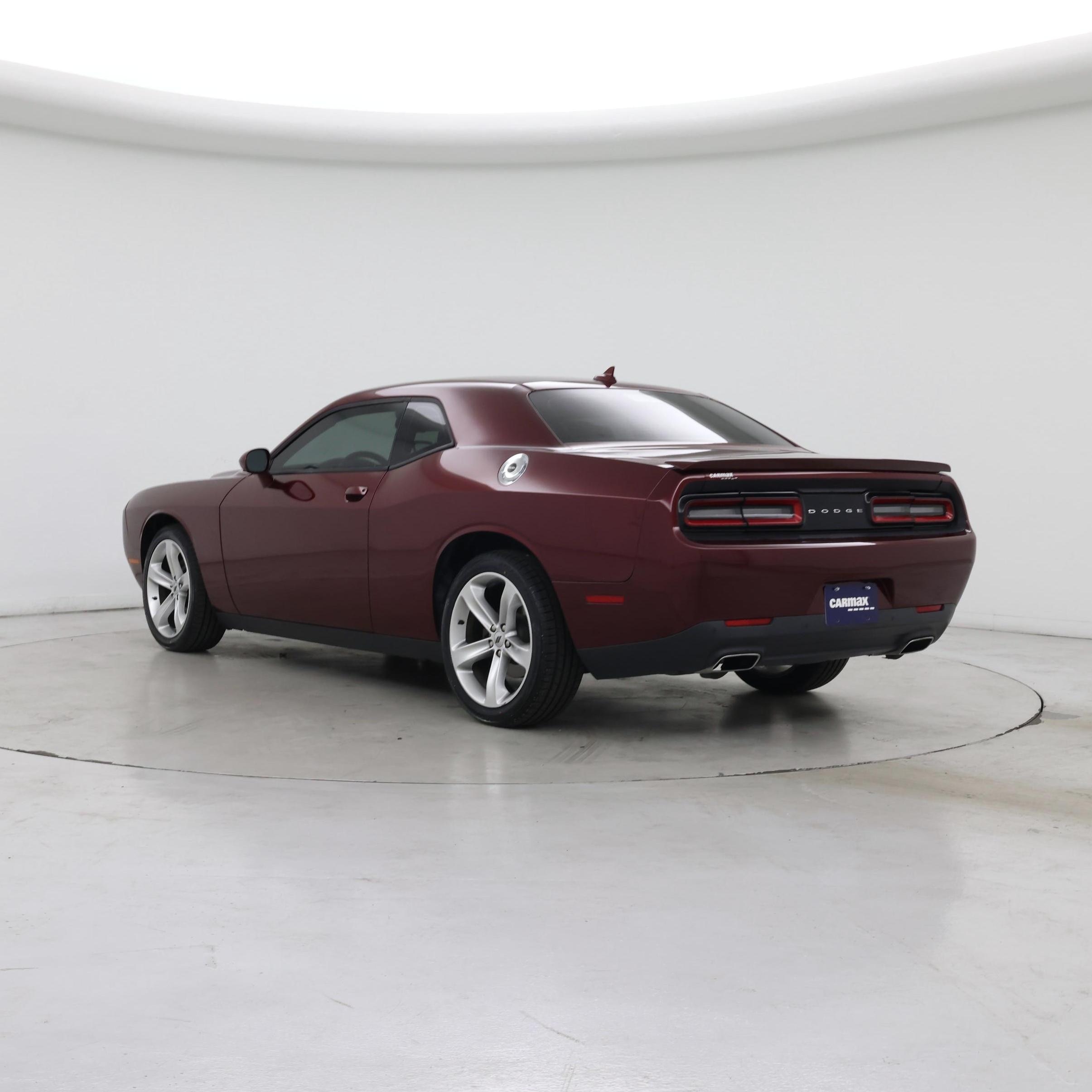 Thumbnail: 2017 Dodge Challenger - 2