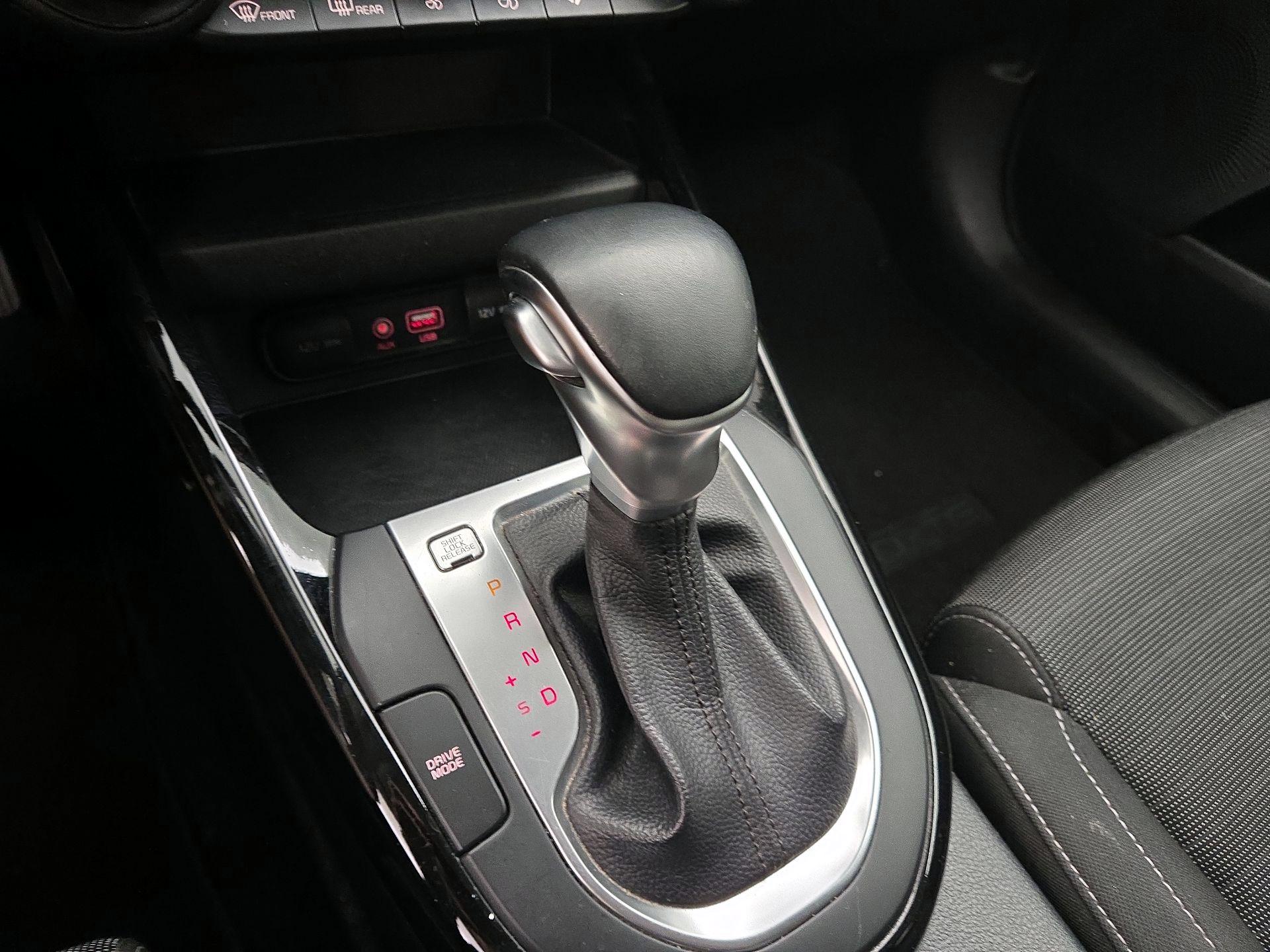 Thumbnail: 2019 Kia Forte - 17