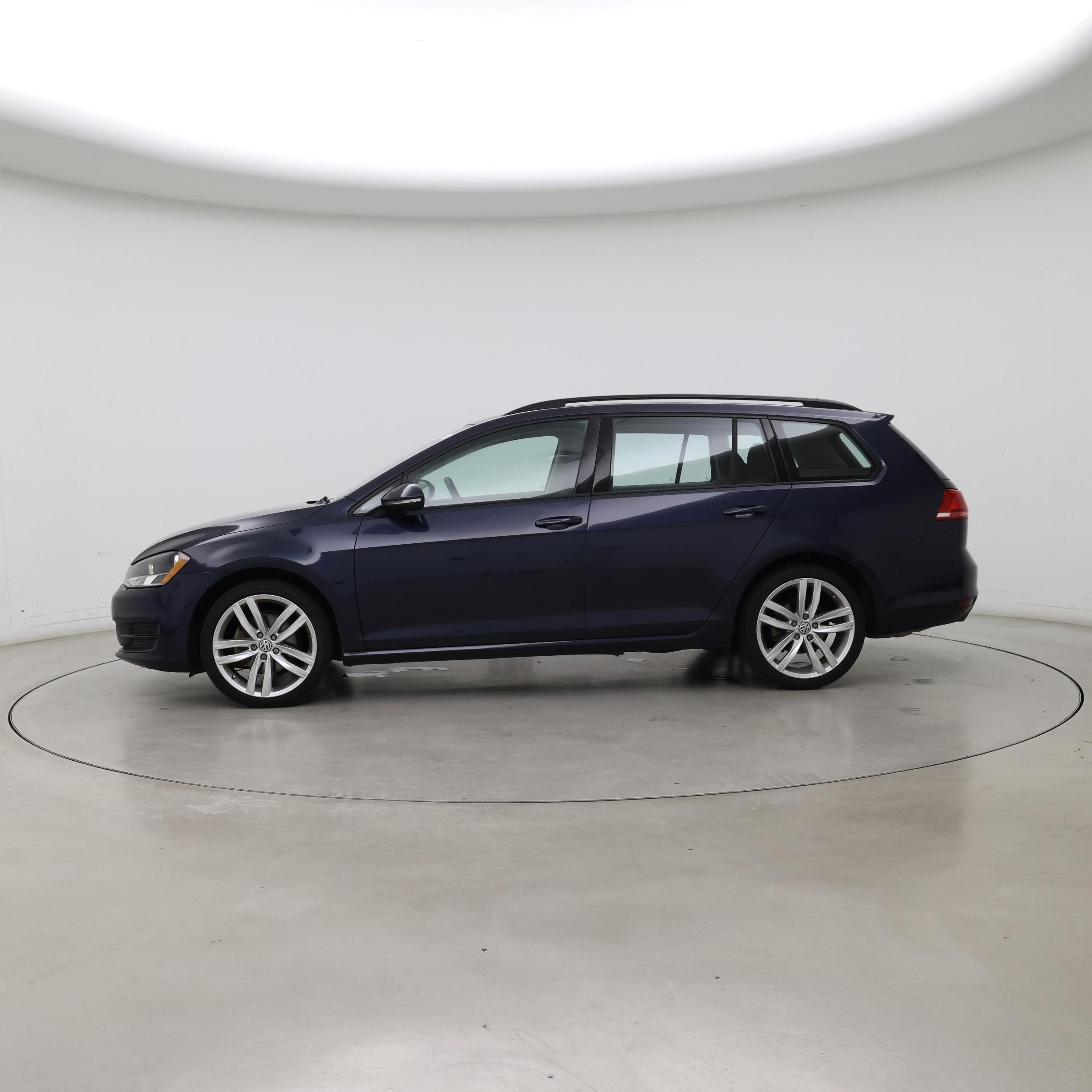 Thumbnail: 2016 Volkswagen Golf - 3