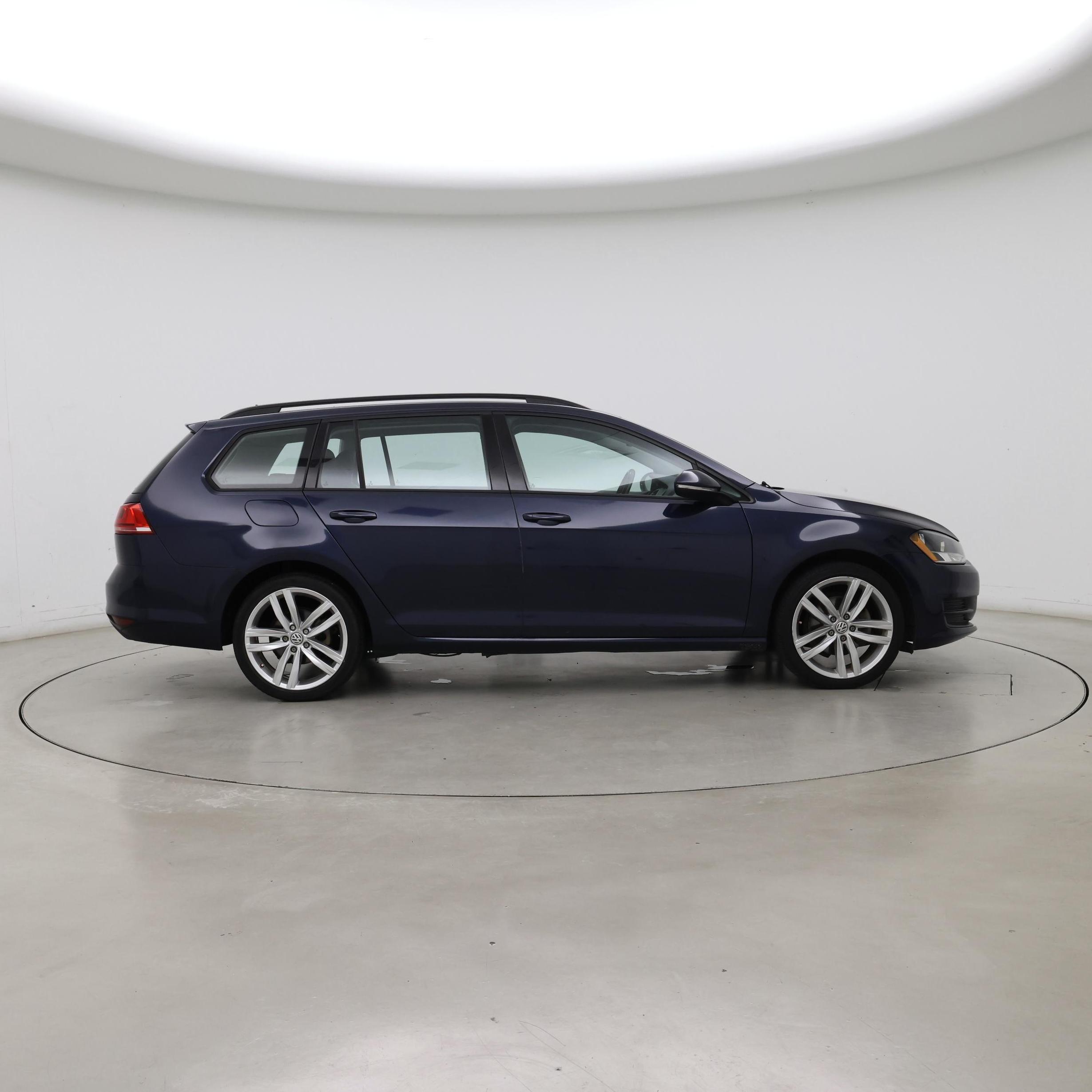 Thumbnail: 2016 Volkswagen Golf - 7