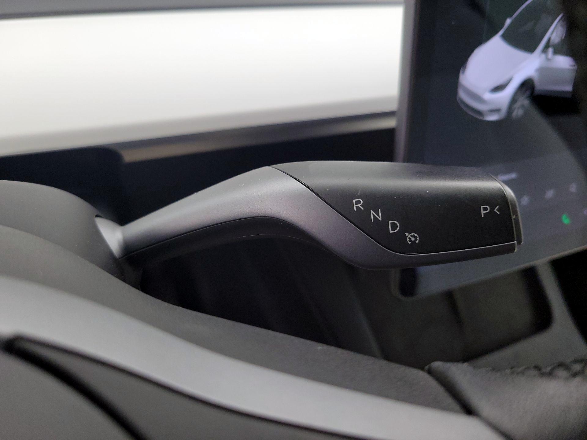 Thumbnail: 2021 Tesla Model Y - 17