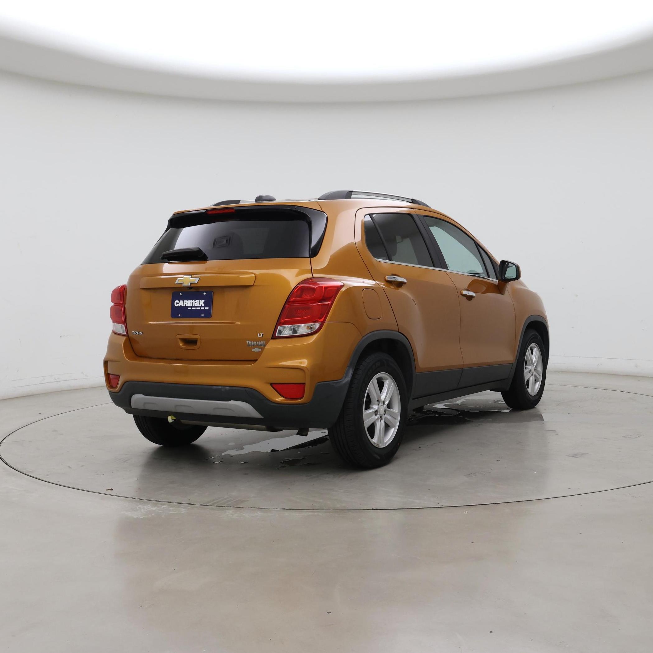 Thumbnail: 2017 Chevrolet Trax - 8