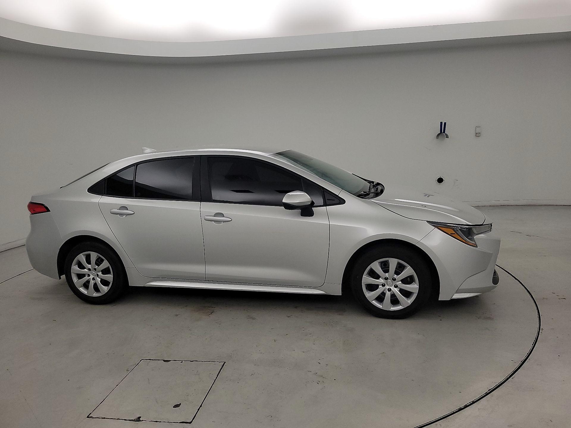 Thumbnail: 2021 Toyota Corolla - 4