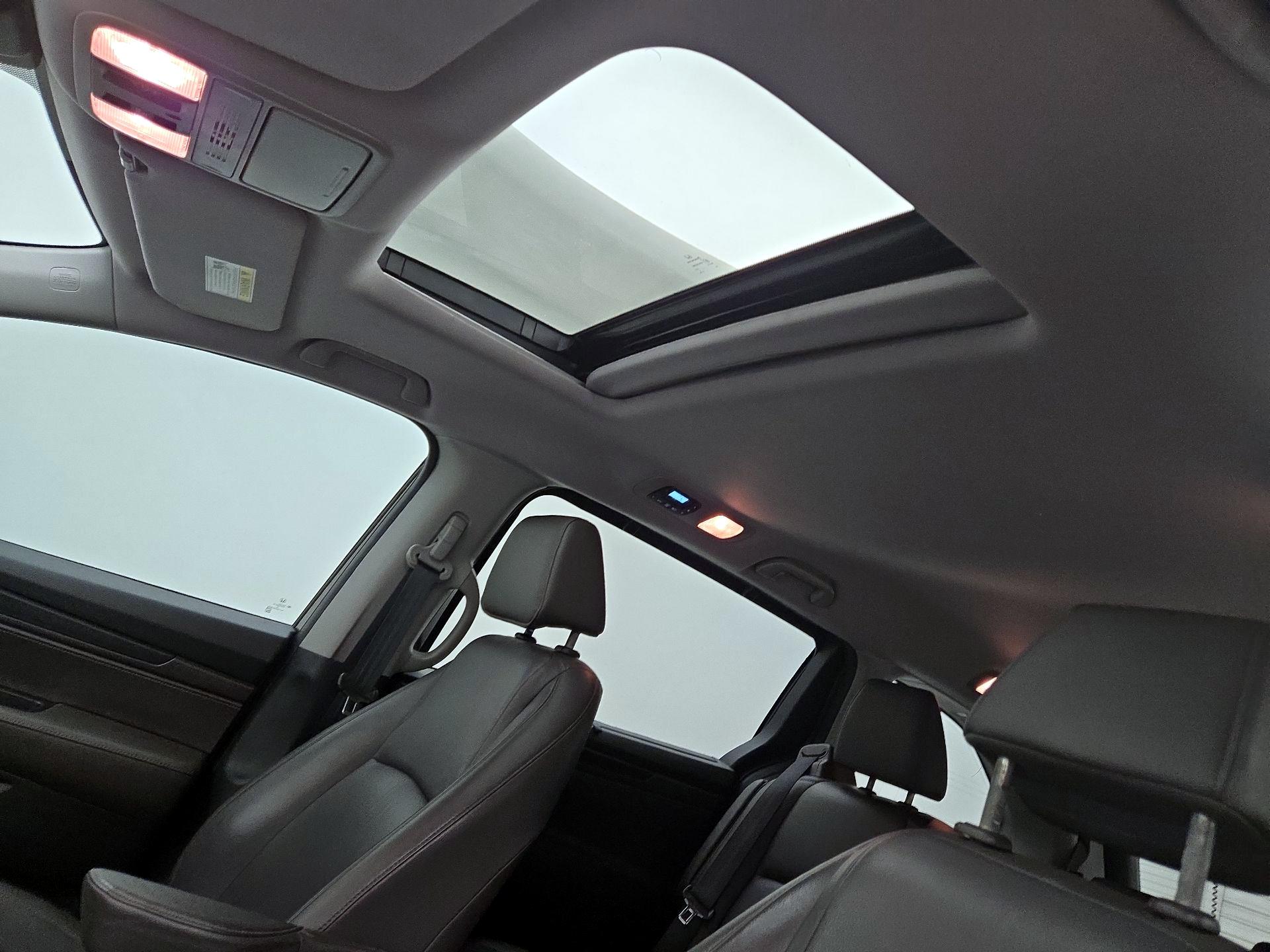 Thumbnail: 2018 Honda Odyssey - 19