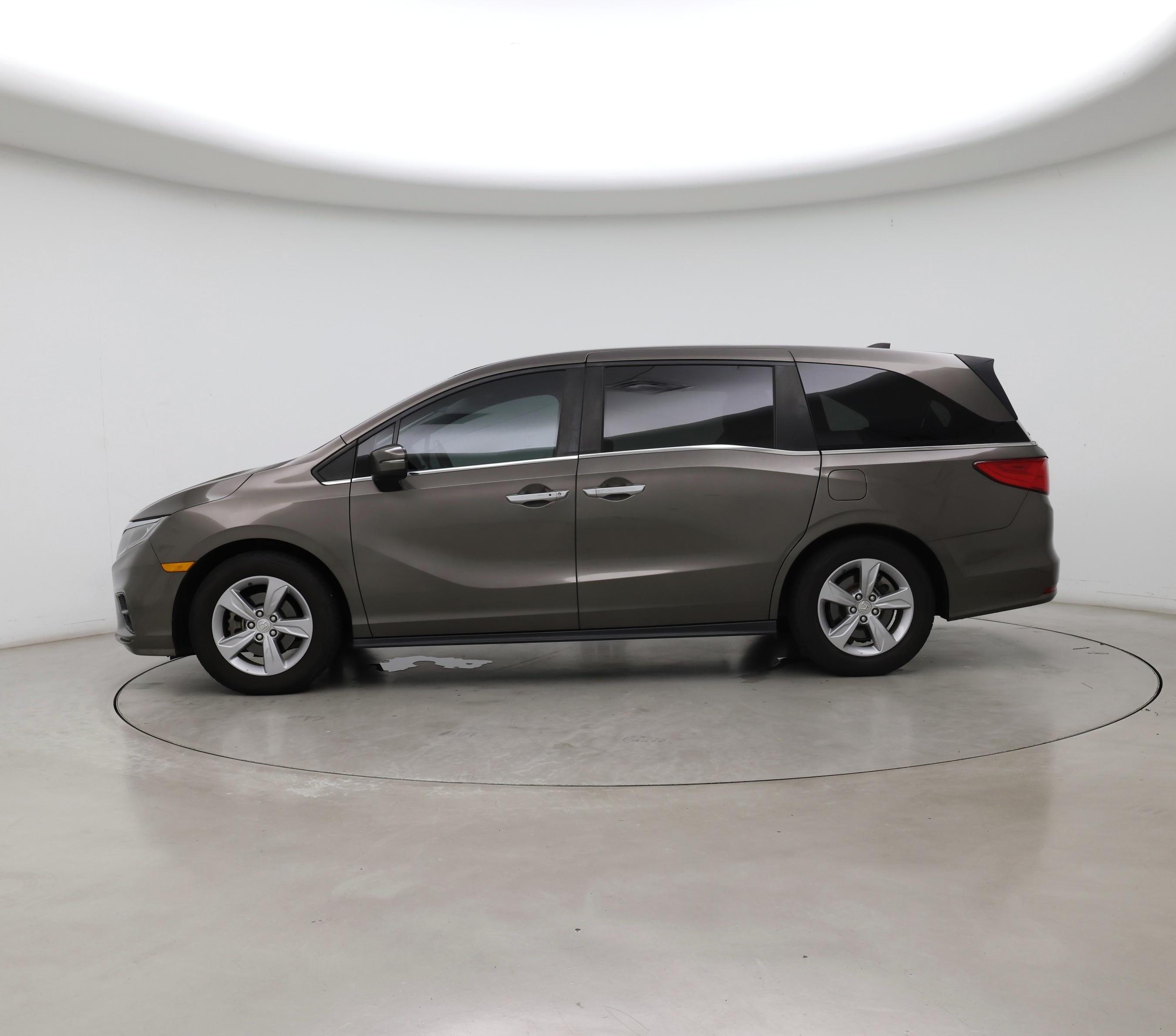 Thumbnail: 2018 Honda Odyssey - 3