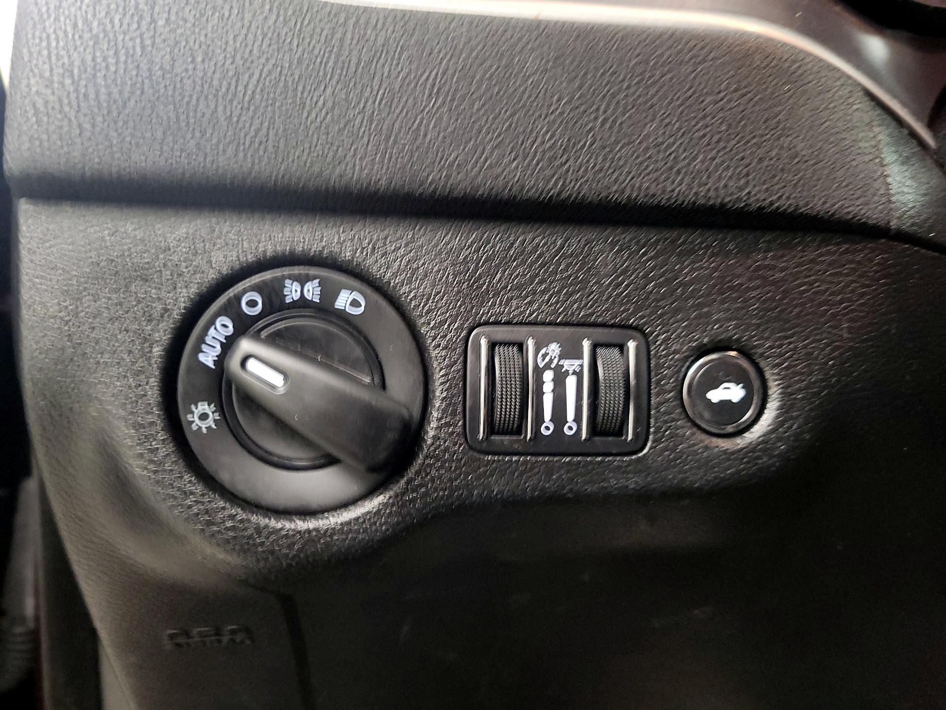 Thumbnail: 2021 Dodge Charger - 13