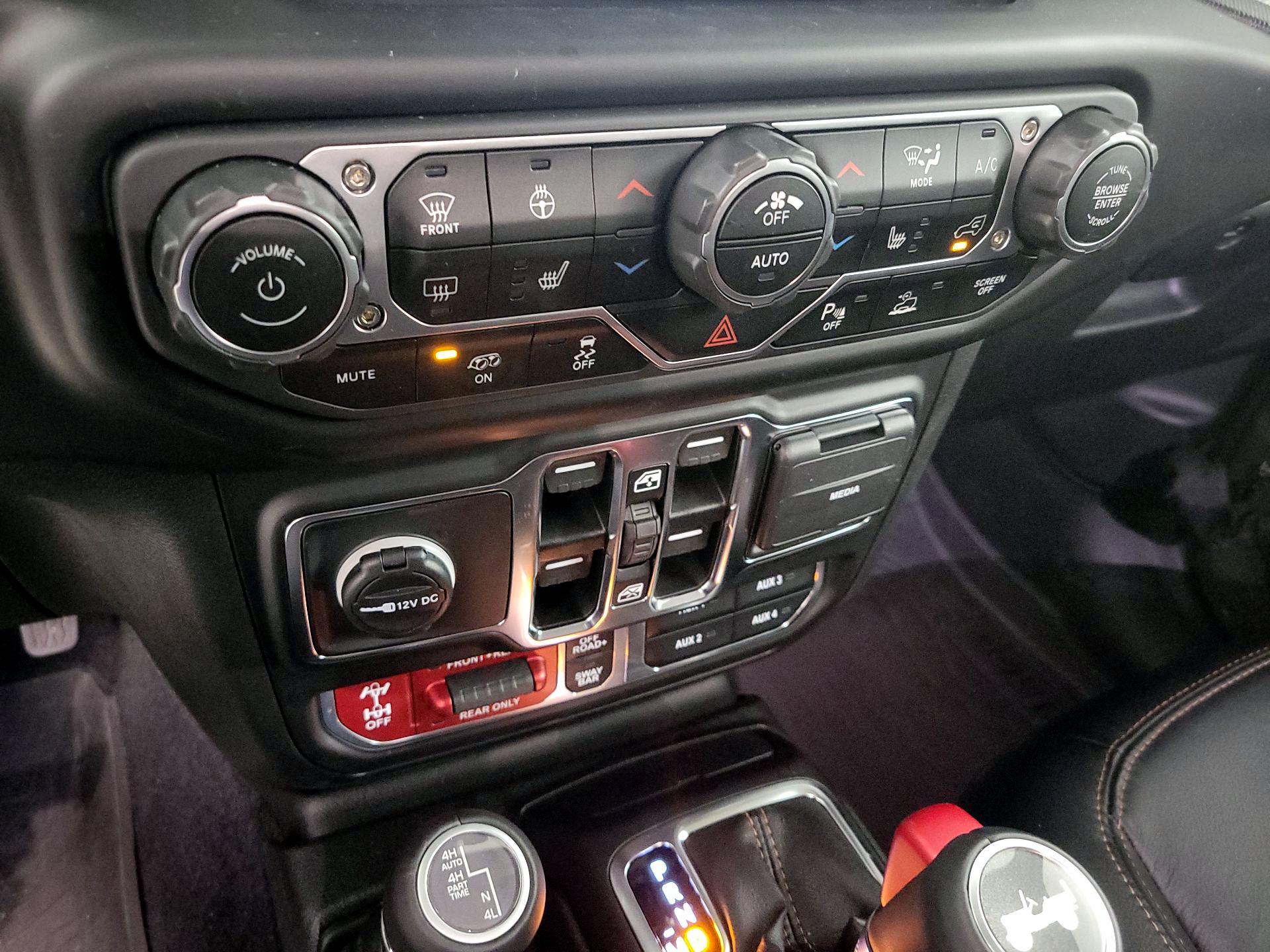 Thumbnail: 2023 Jeep Wrangler - 15
