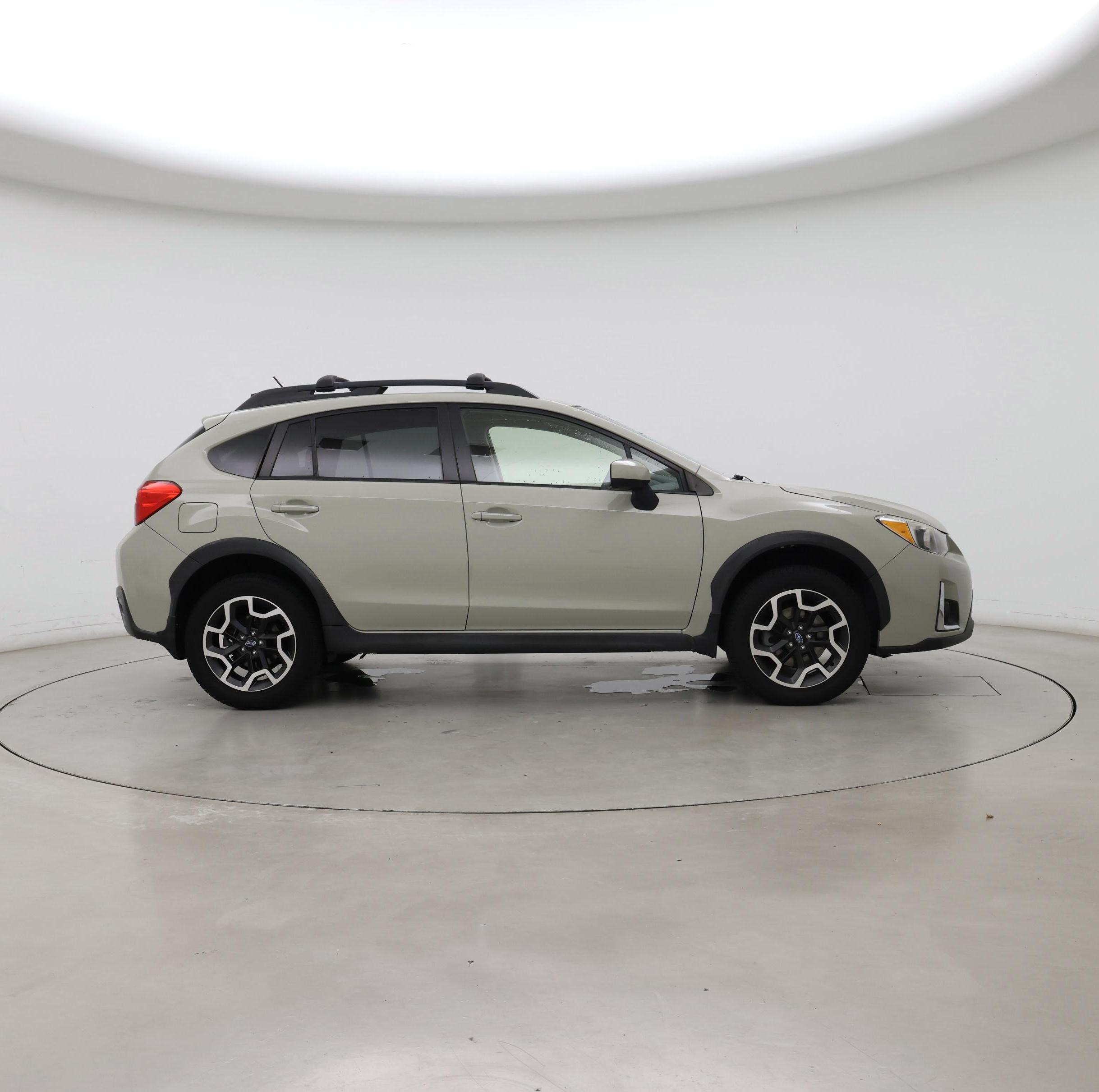 Thumbnail: 2017 Subaru Crosstrek - 7