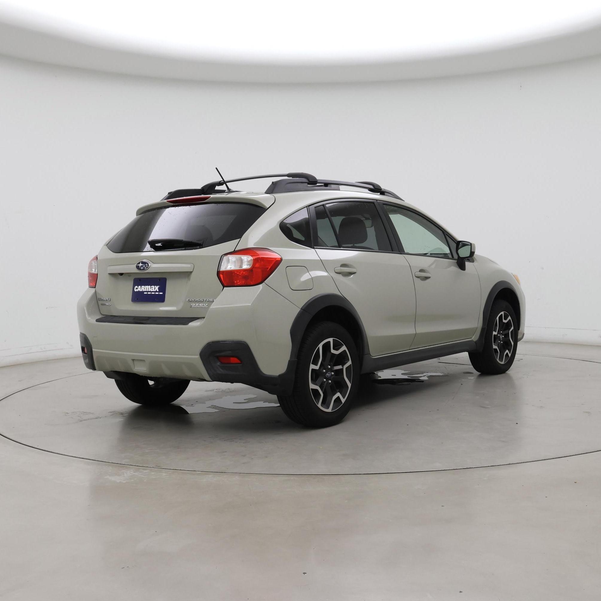Thumbnail: 2017 Subaru Crosstrek - 8