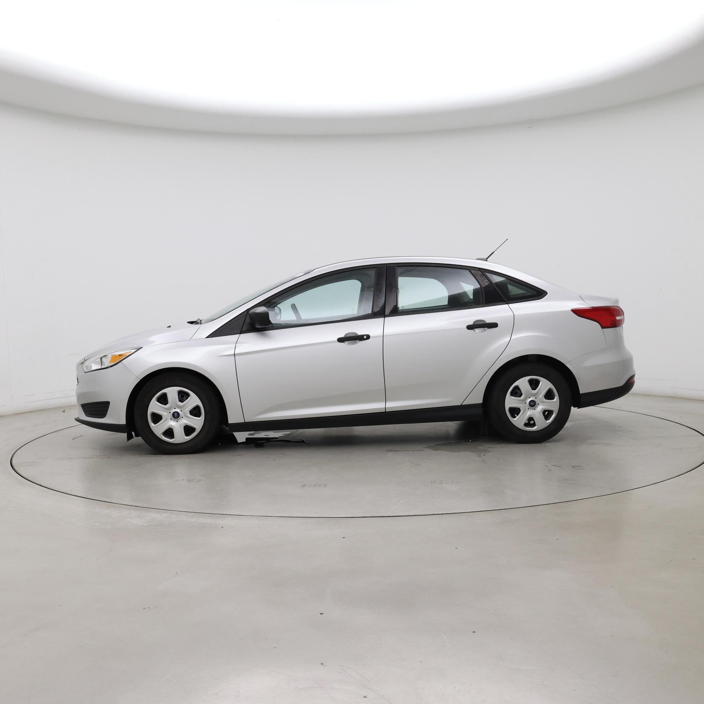 Thumbnail: 2018 Ford Focus - 3