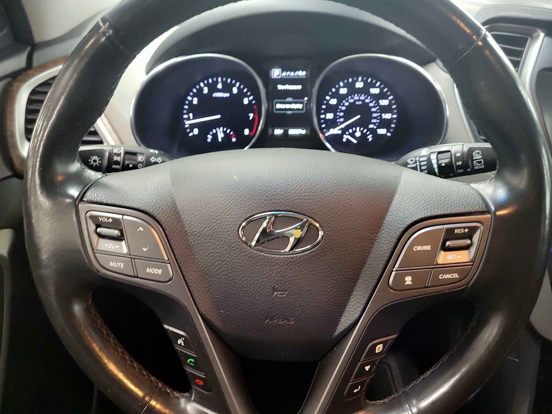 Thumbnail: 2017 Hyundai Santa Fe - 10
