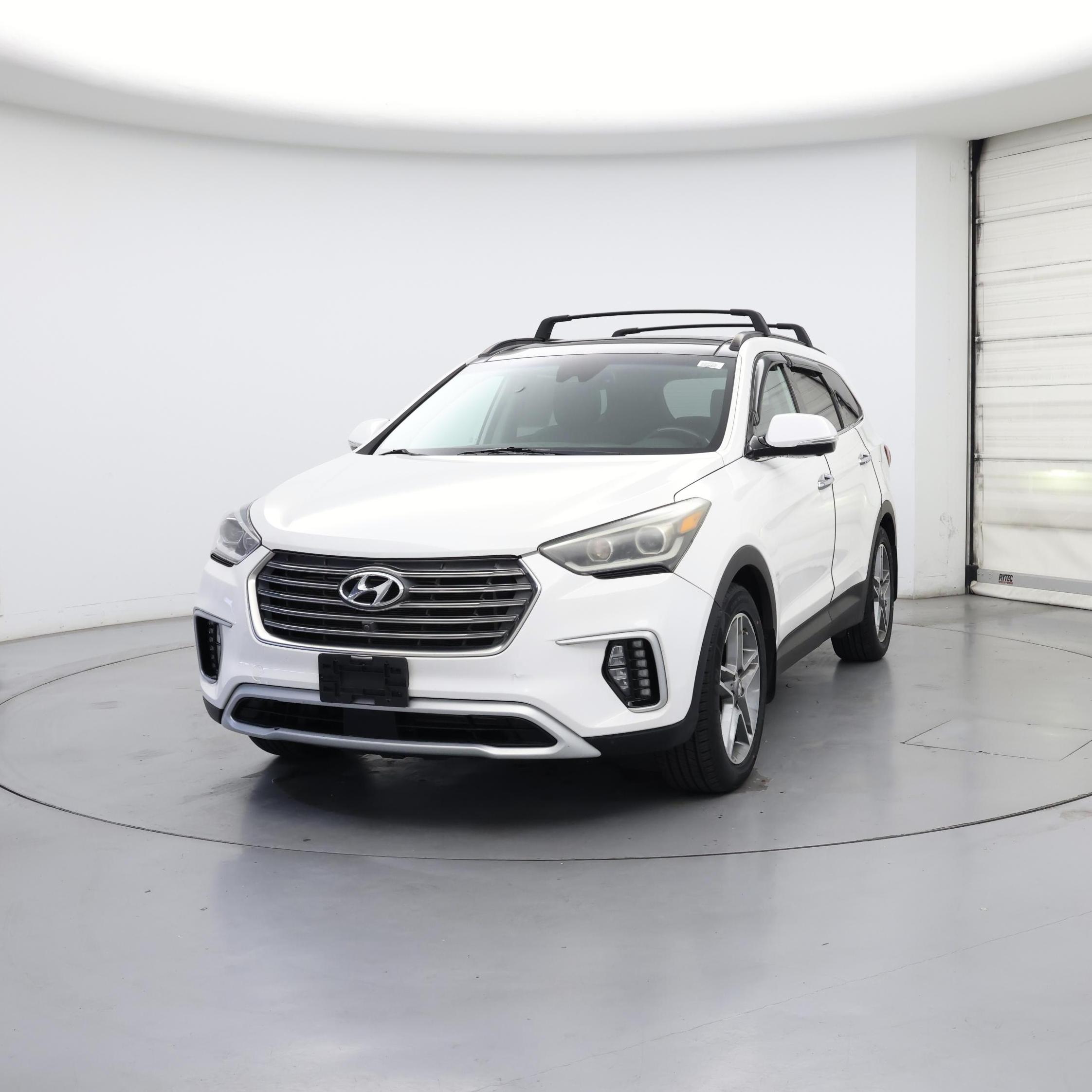 Thumbnail: 2017 Hyundai Santa Fe - 4